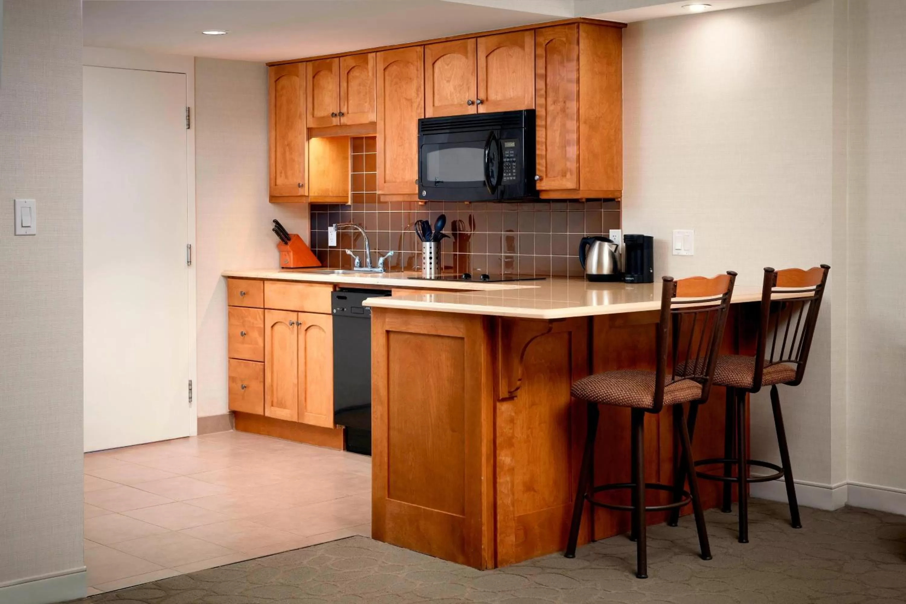 Kitchen or kitchenette in Delta Hotels by Marriott Prince Edward