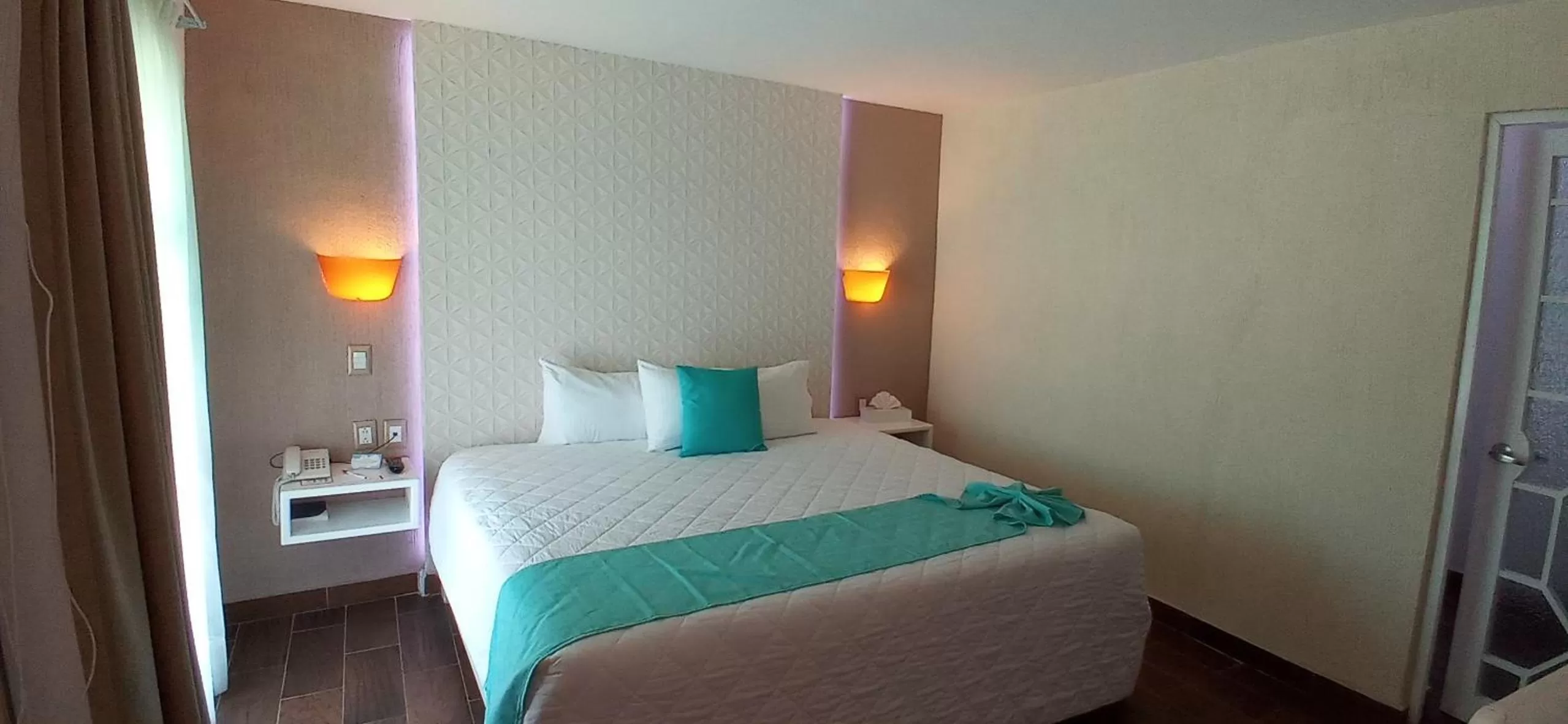 Executive Double Room in Hotel Medrano Temáticas and Business Rooms Aguascalientes
