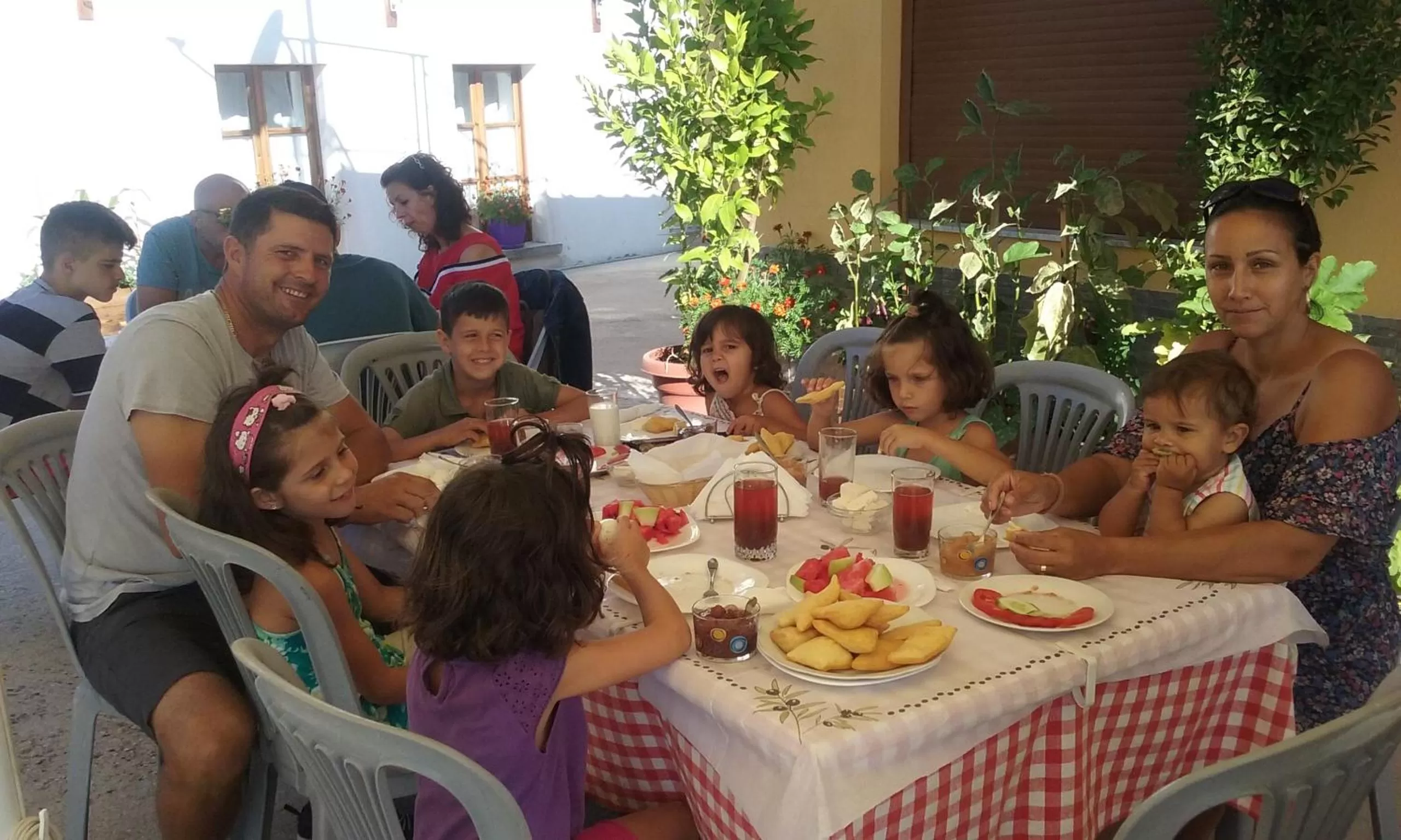 Food and drinks in Hotel Bebej Tradicional