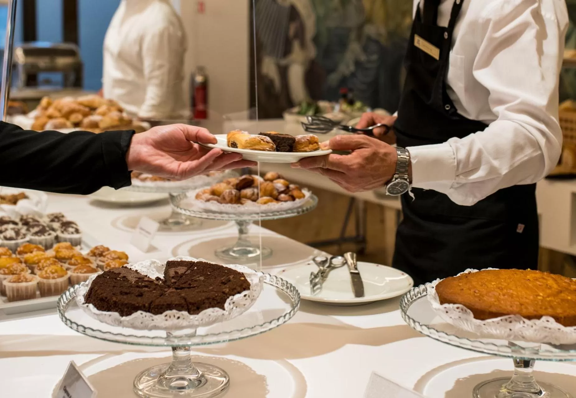 Breakfast in Hotel Royal Continental