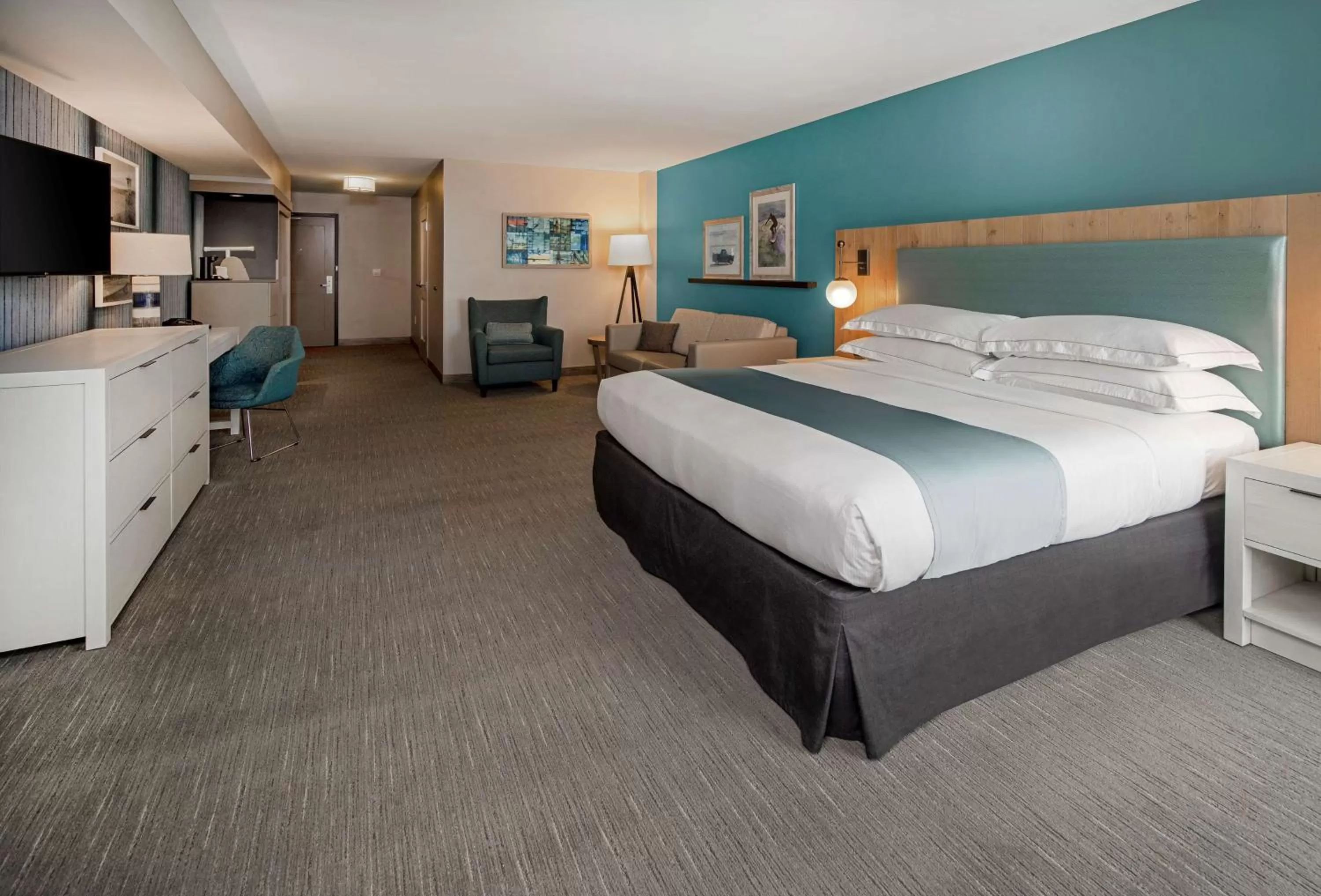 Bedroom, Bed in SunCoast Hotel Anaheim, Tapestry Collection by Hilton