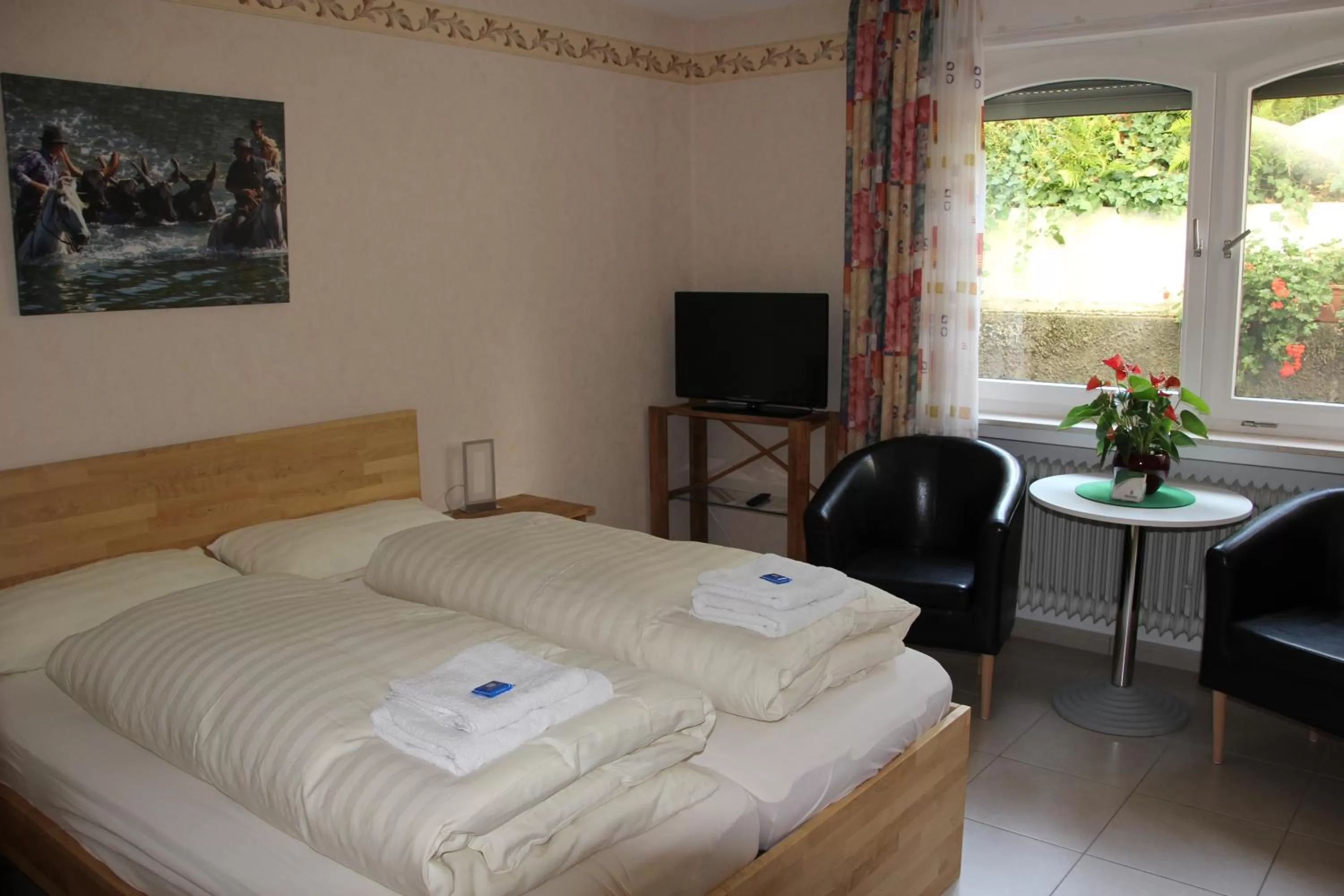 Photo of the whole room, Bed in Bed and Breakfast am Höhenweg