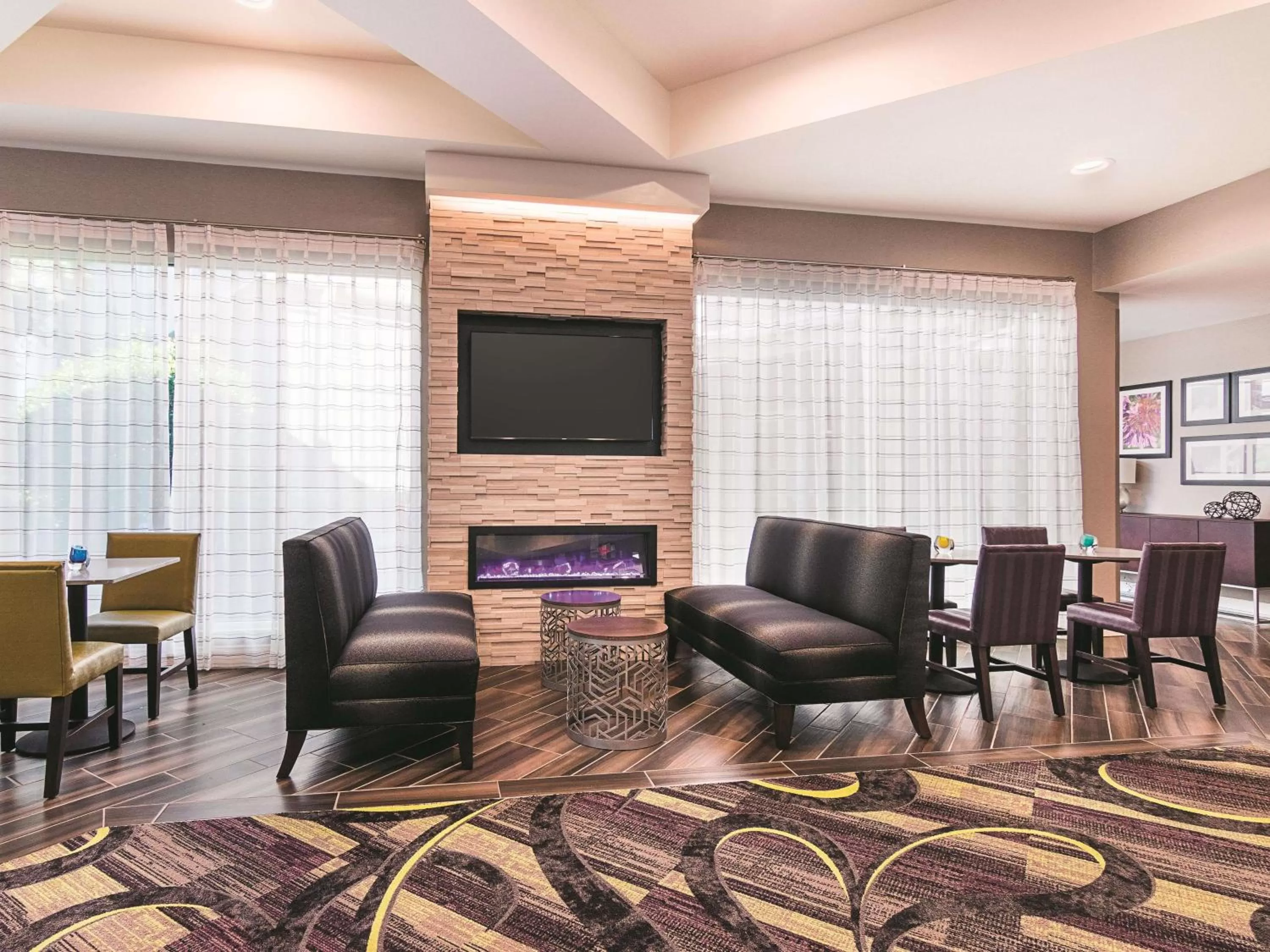 Lobby or reception in La Quinta by Wyndham Atlanta Conyers