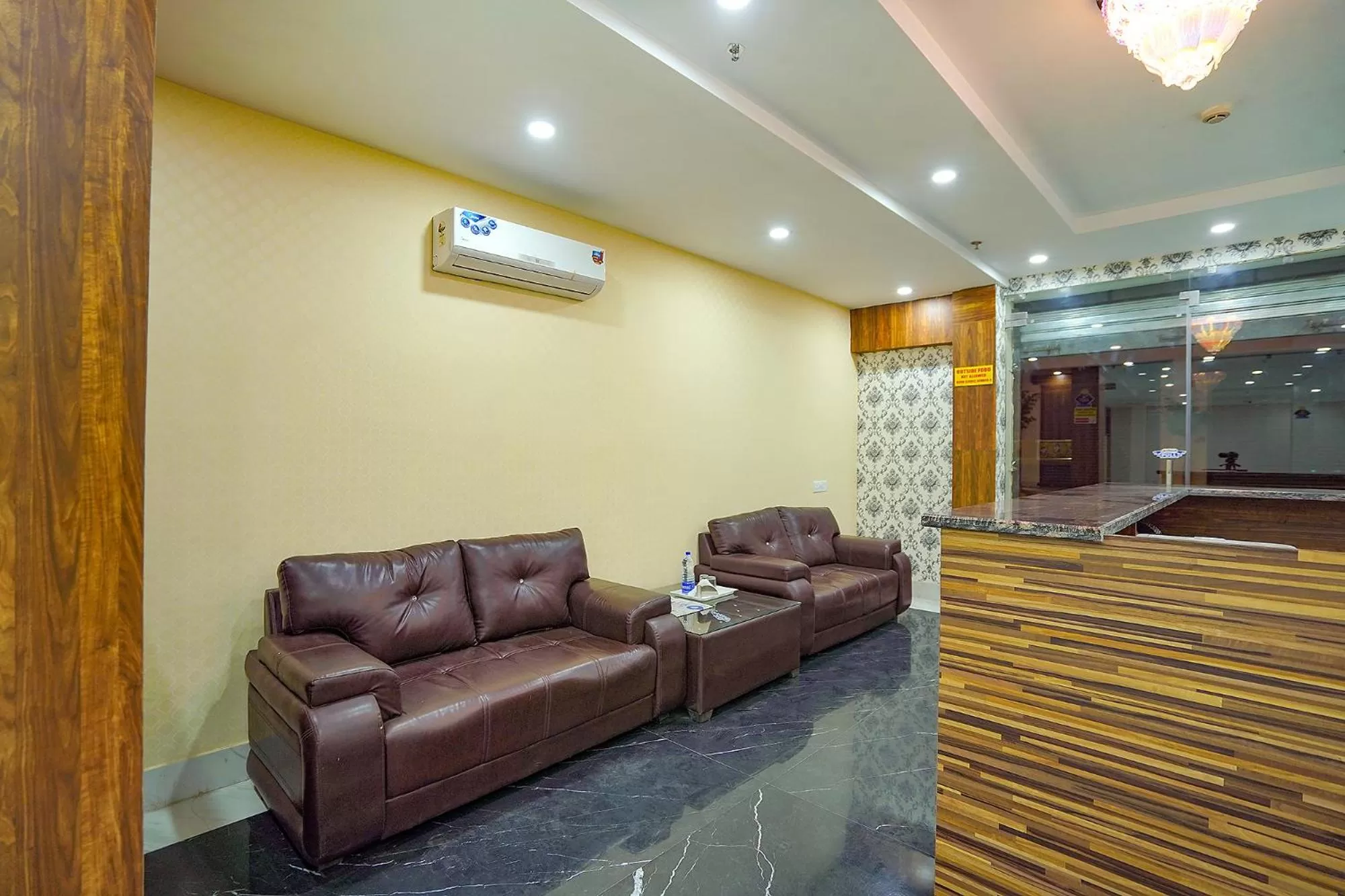 Living room in FabHotel HC Mohali Inn