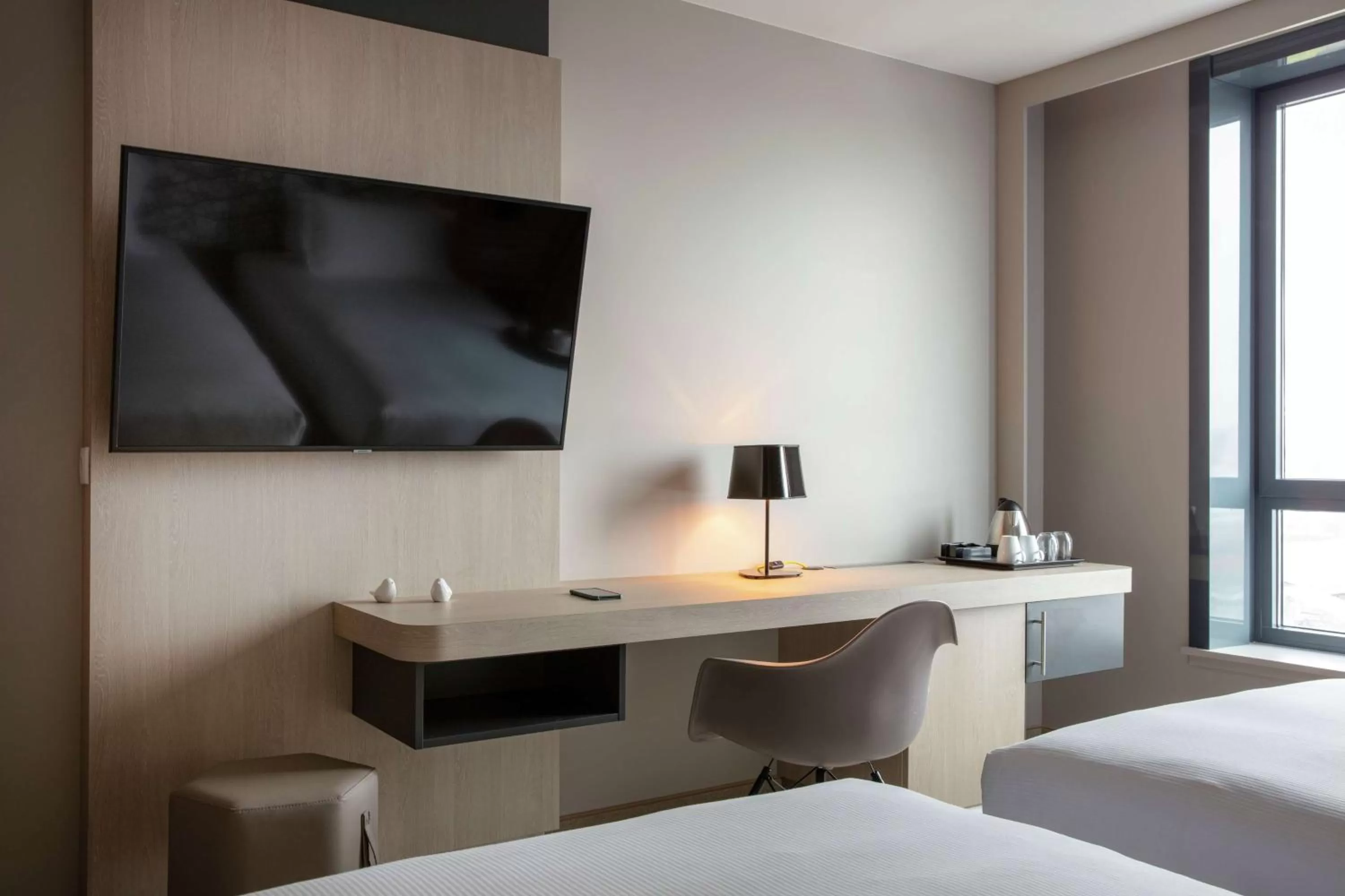 TV and multimedia, Bed in Hilton Garden Inn Paris Massy