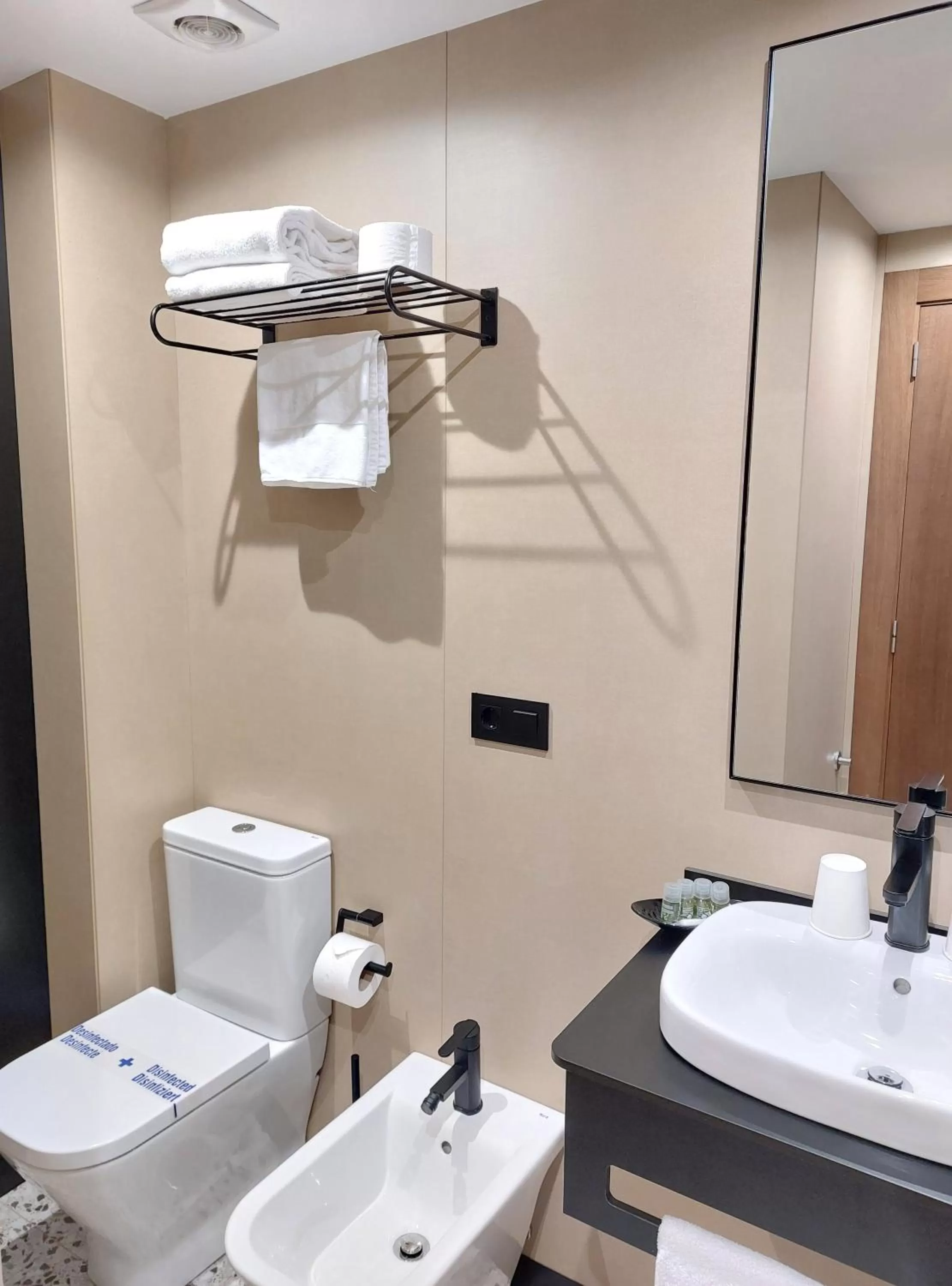 Bathroom in Hotel Costa Atlántica