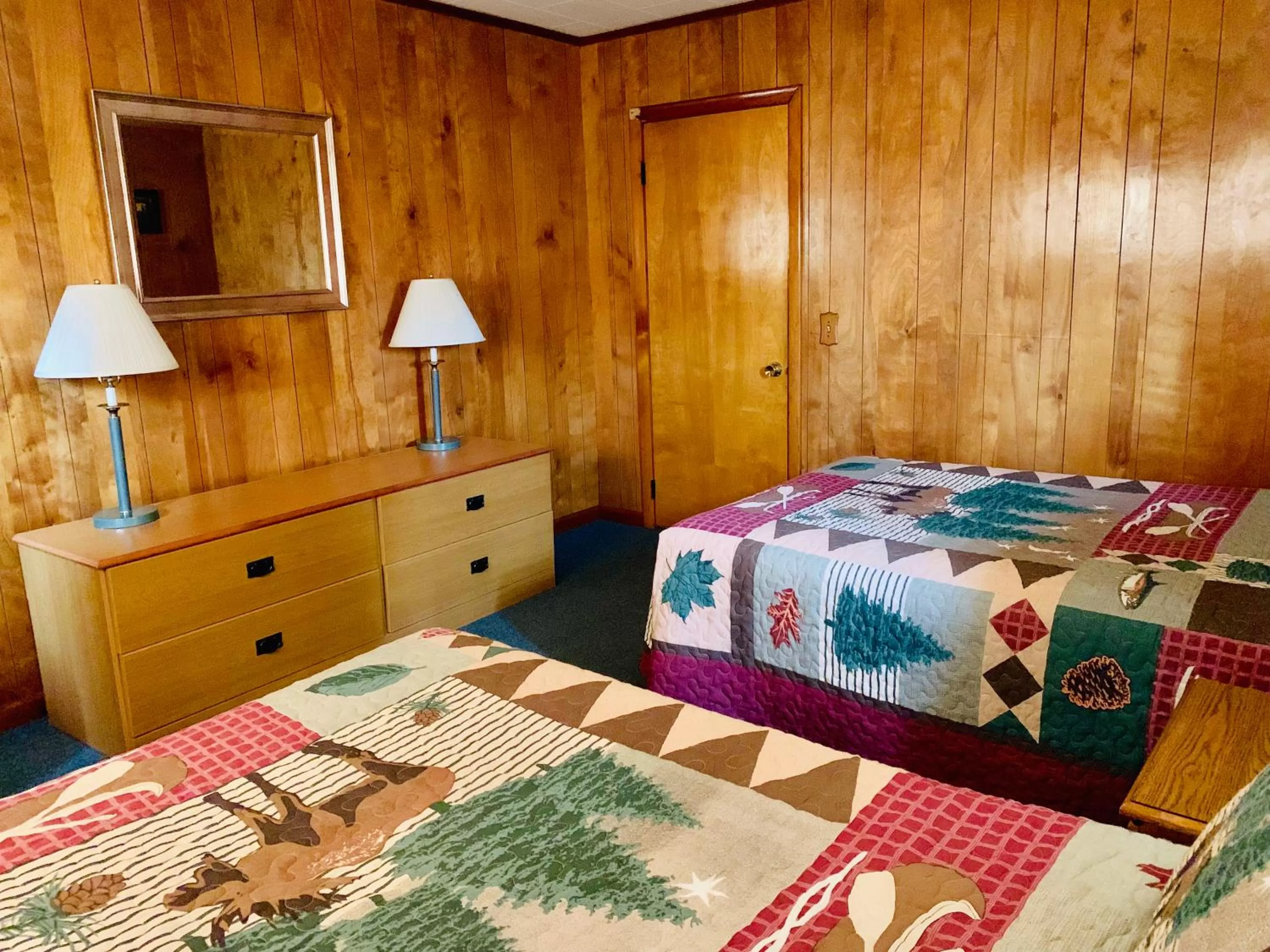 Bed in Rangeley Town & Lake