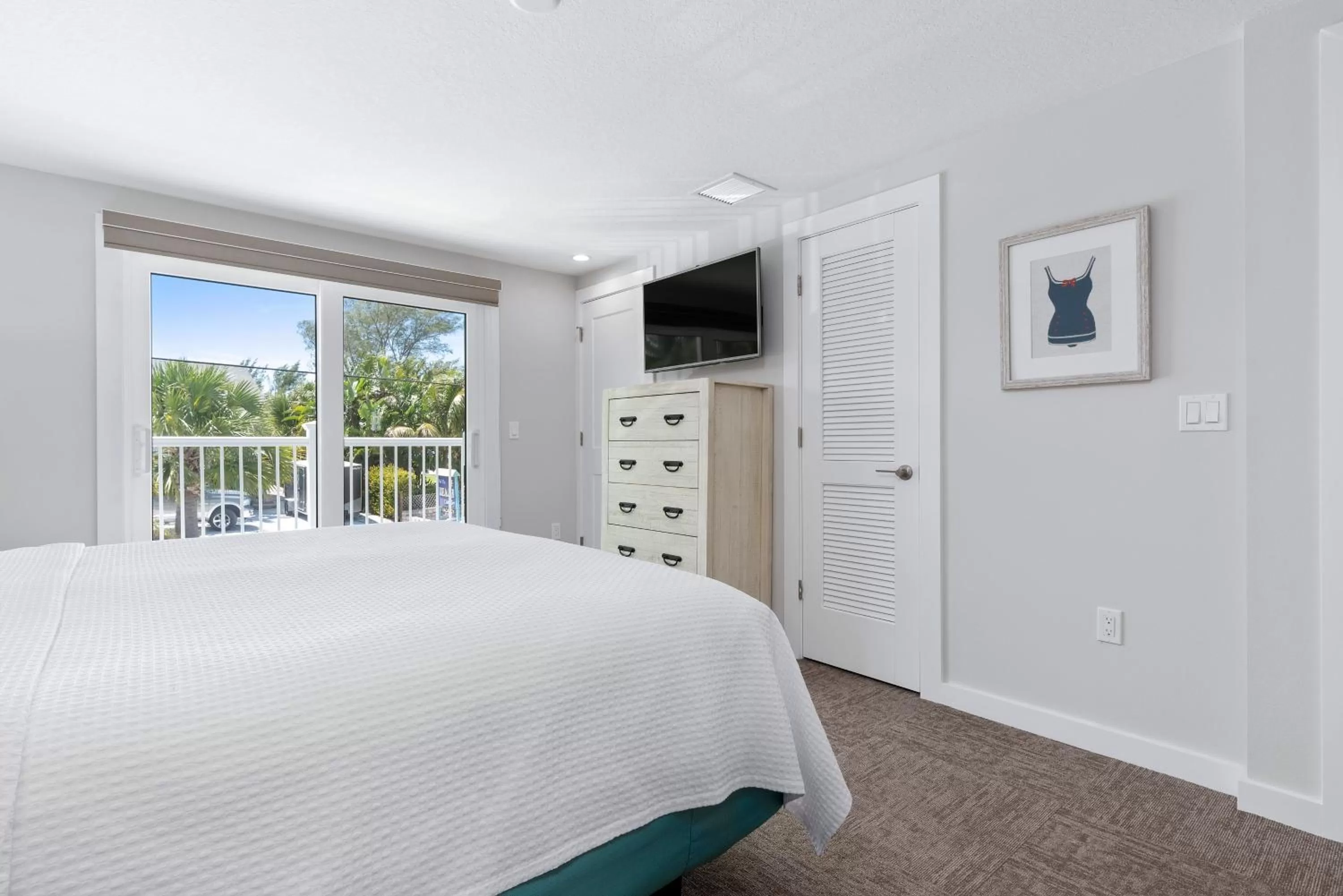 Bed in Escape Coastal Resort on Casey Key