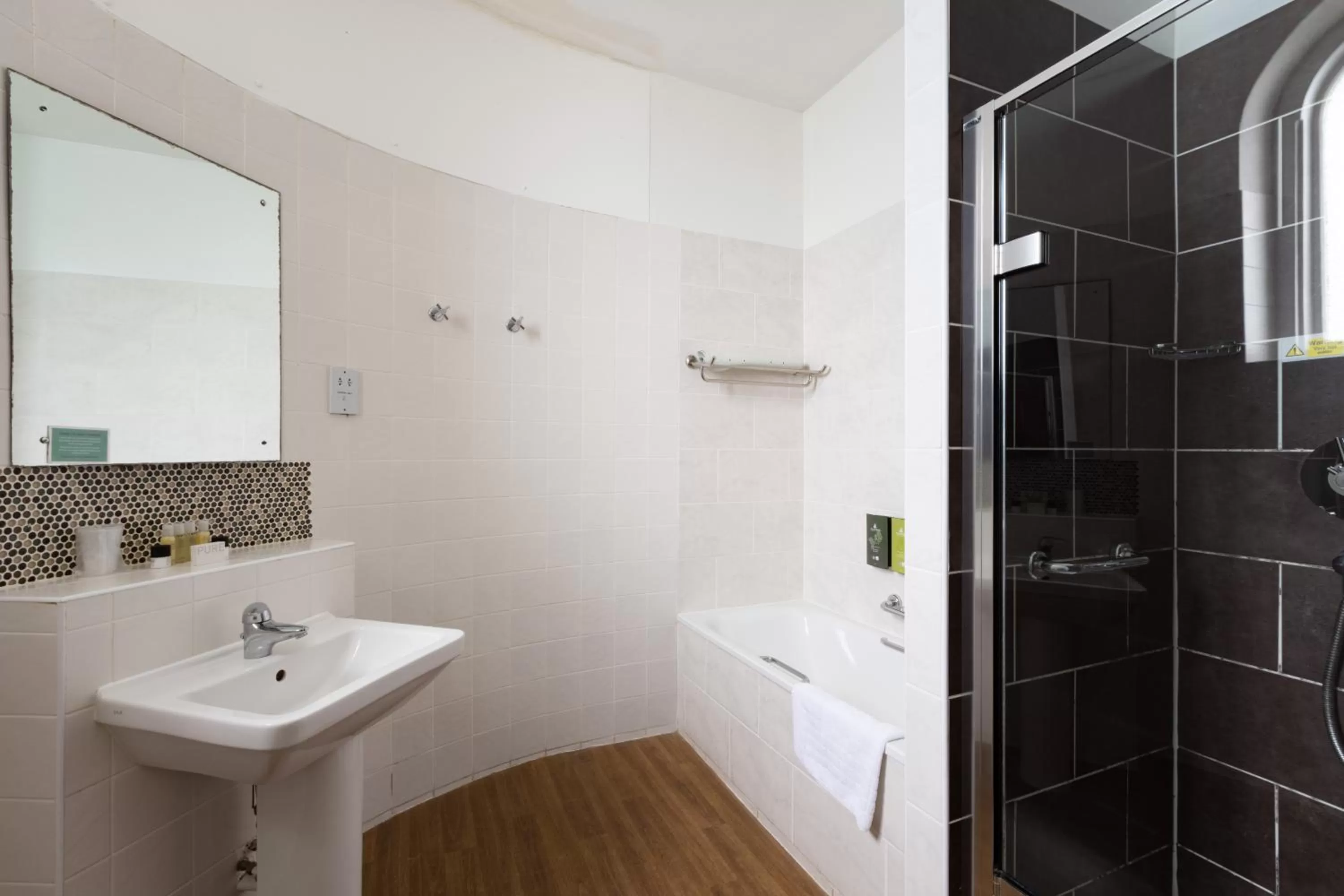 Superior Twin Room in Imperial Hotel Tenby