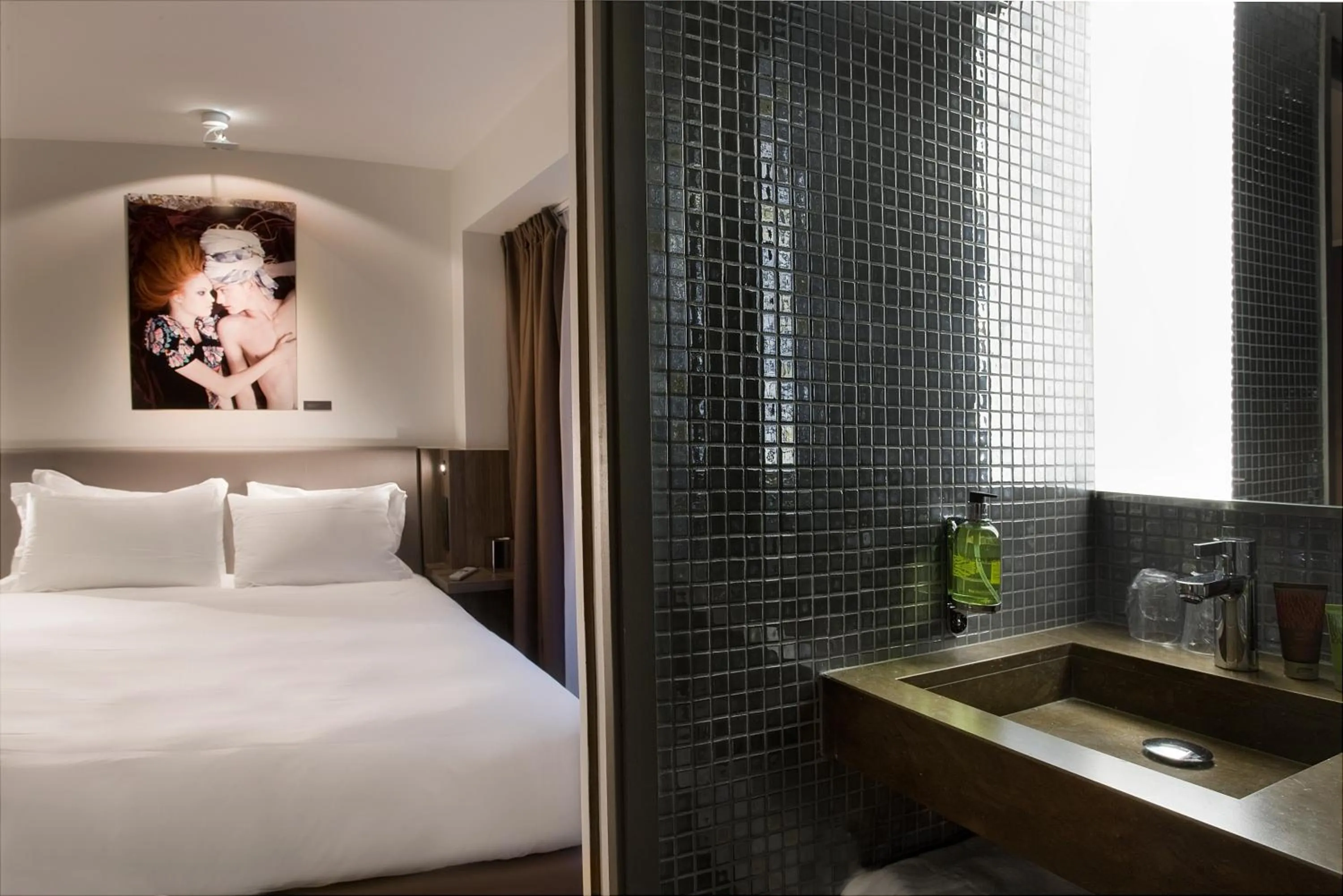 Double Room in Hôtel Jules & Jim