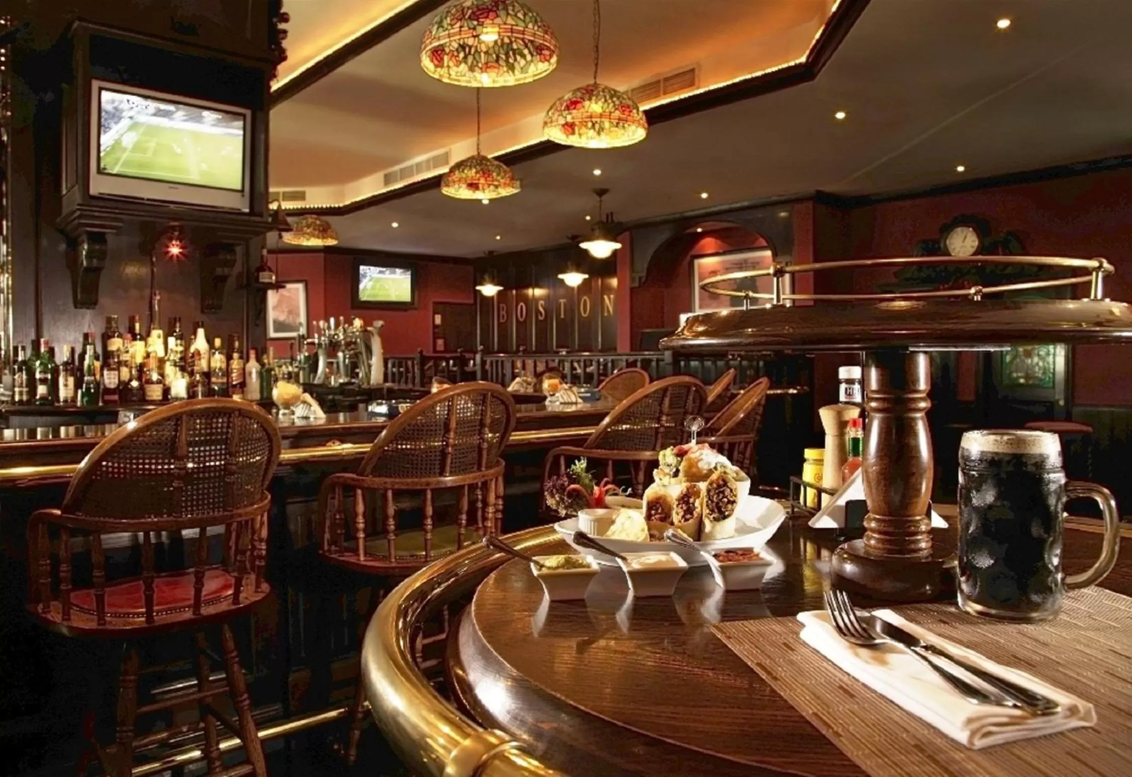 Food and drinks in Jumeira Rotana – Dubai