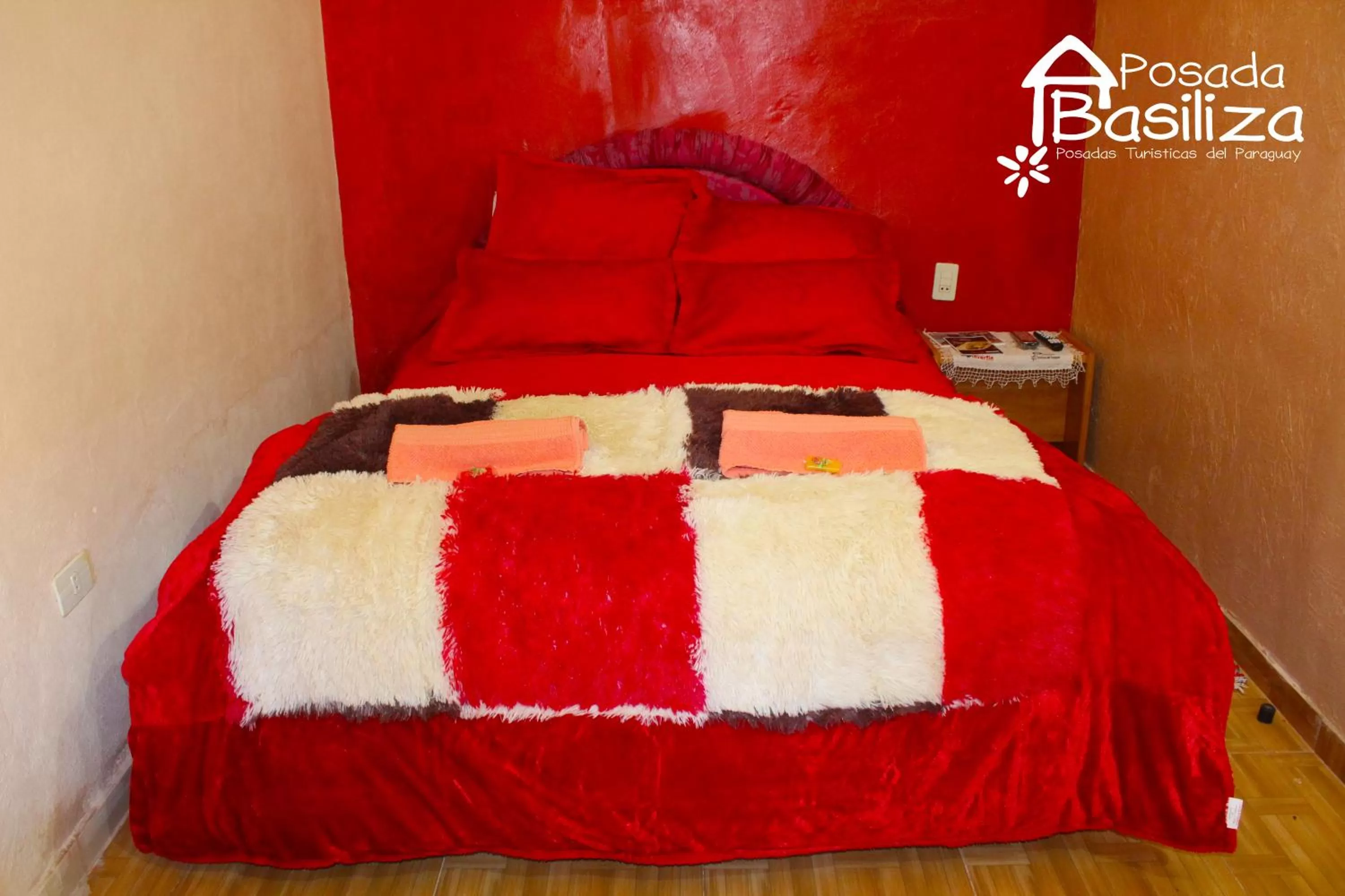 Bed in Posada Basiliza, Encarnación PY