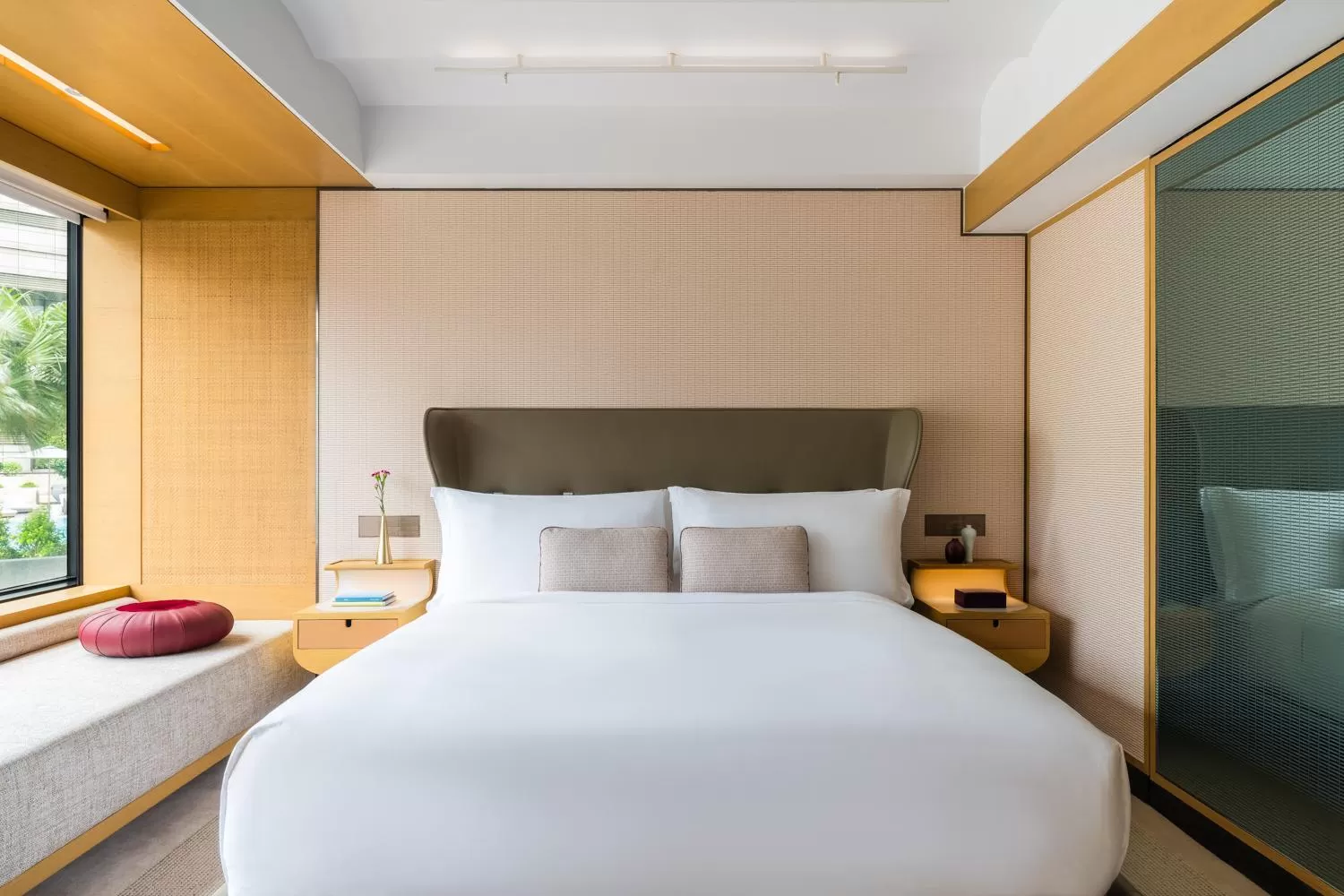 Bed in Regent Hong Kong