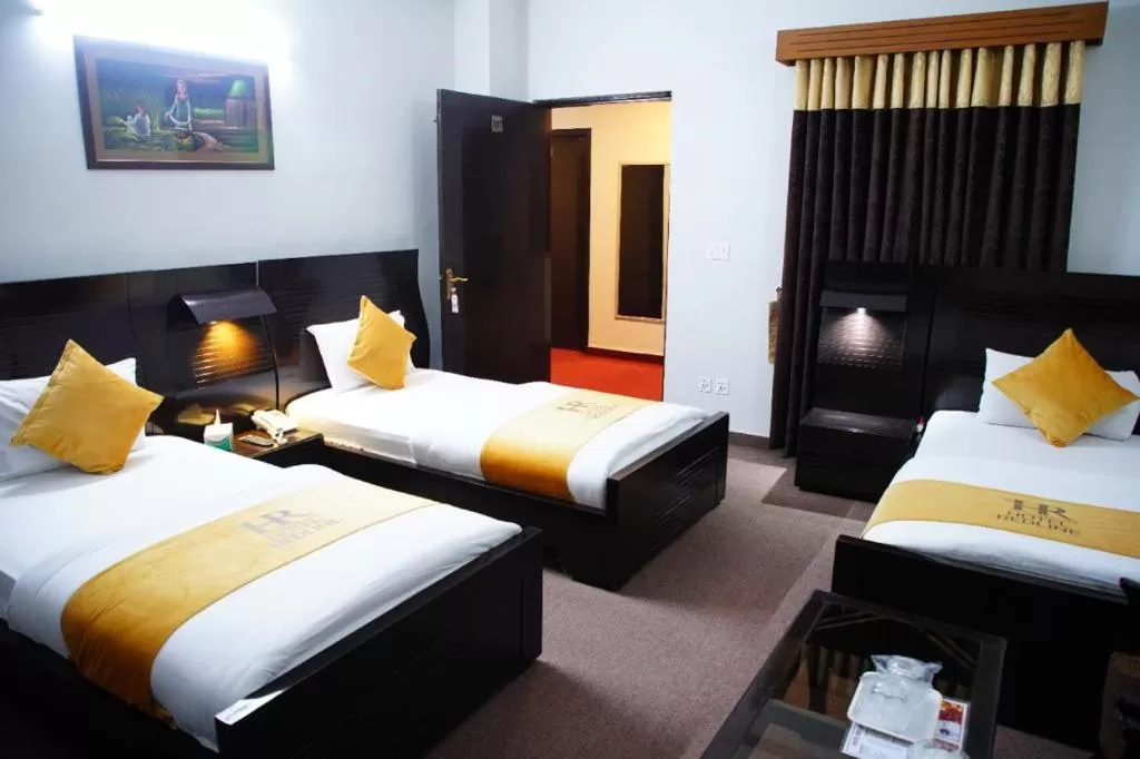 Bed in Hotel Red Line