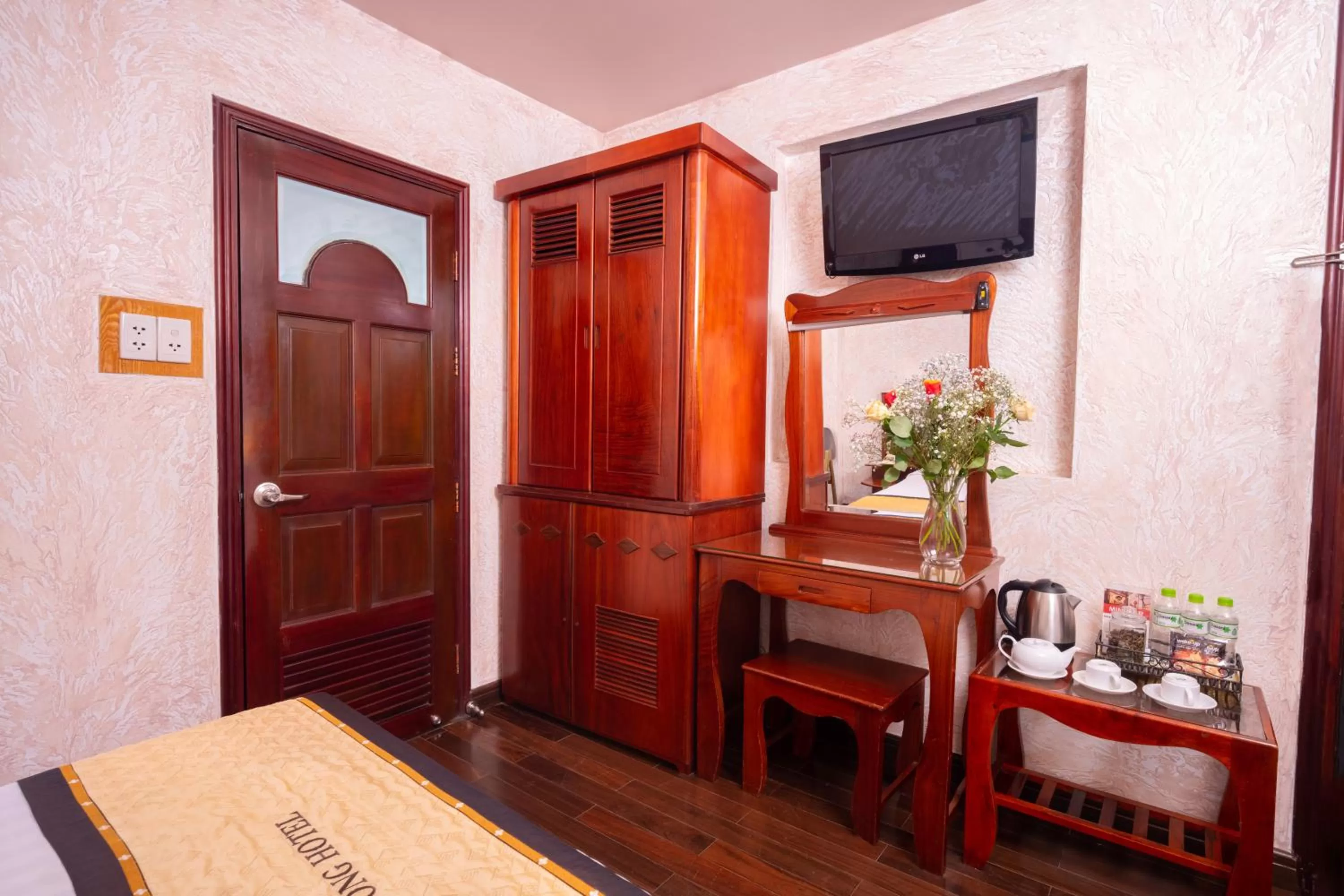 TV and multimedia in Duc Vuong Saigon Hotel - Bui Vien