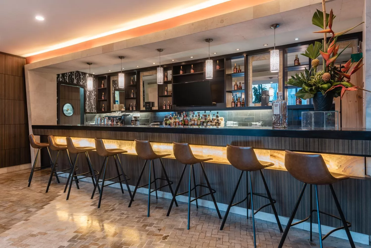 Property building in Hotel Spiwak Chipichape Cali