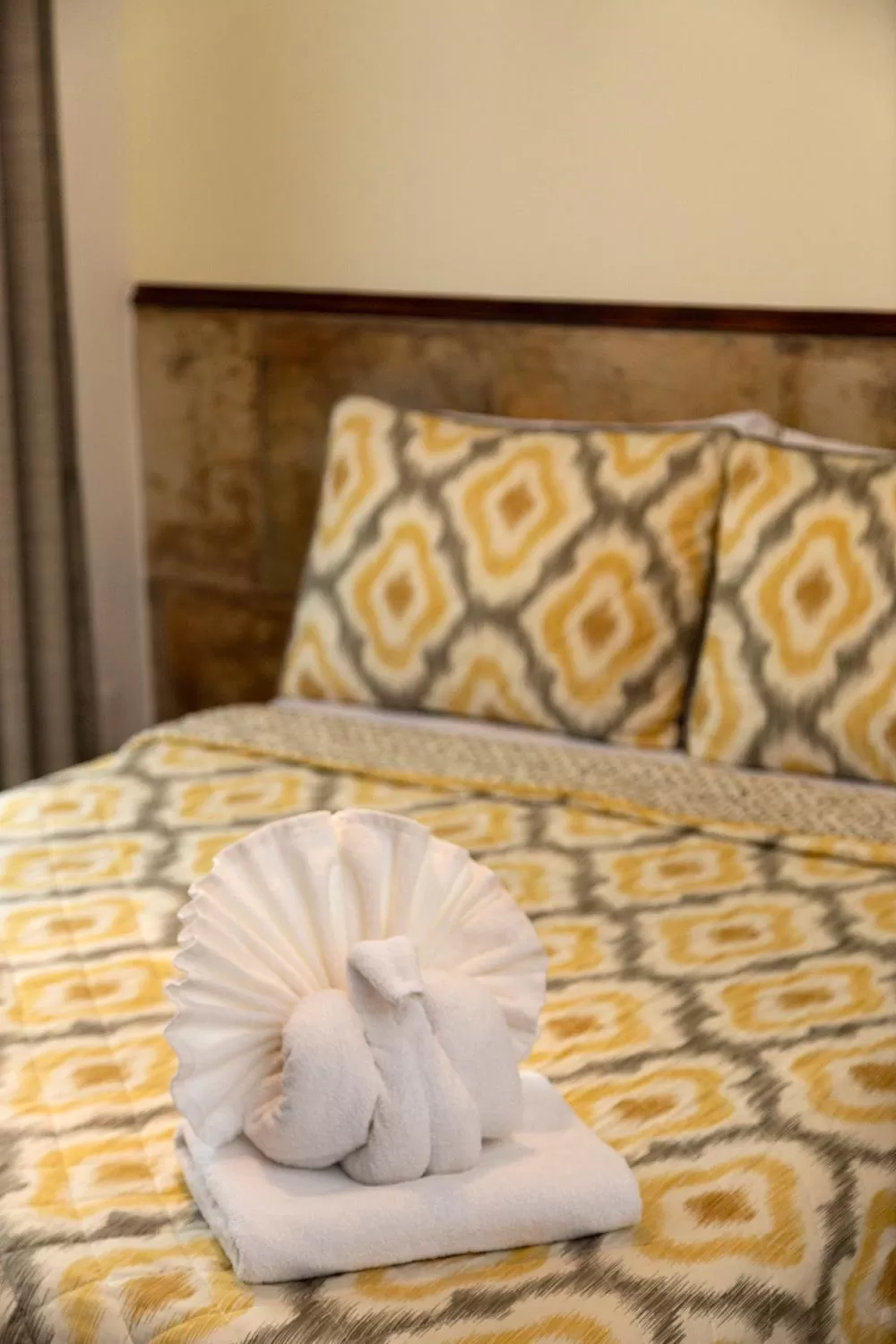 Bed in Hotel Amar Inn