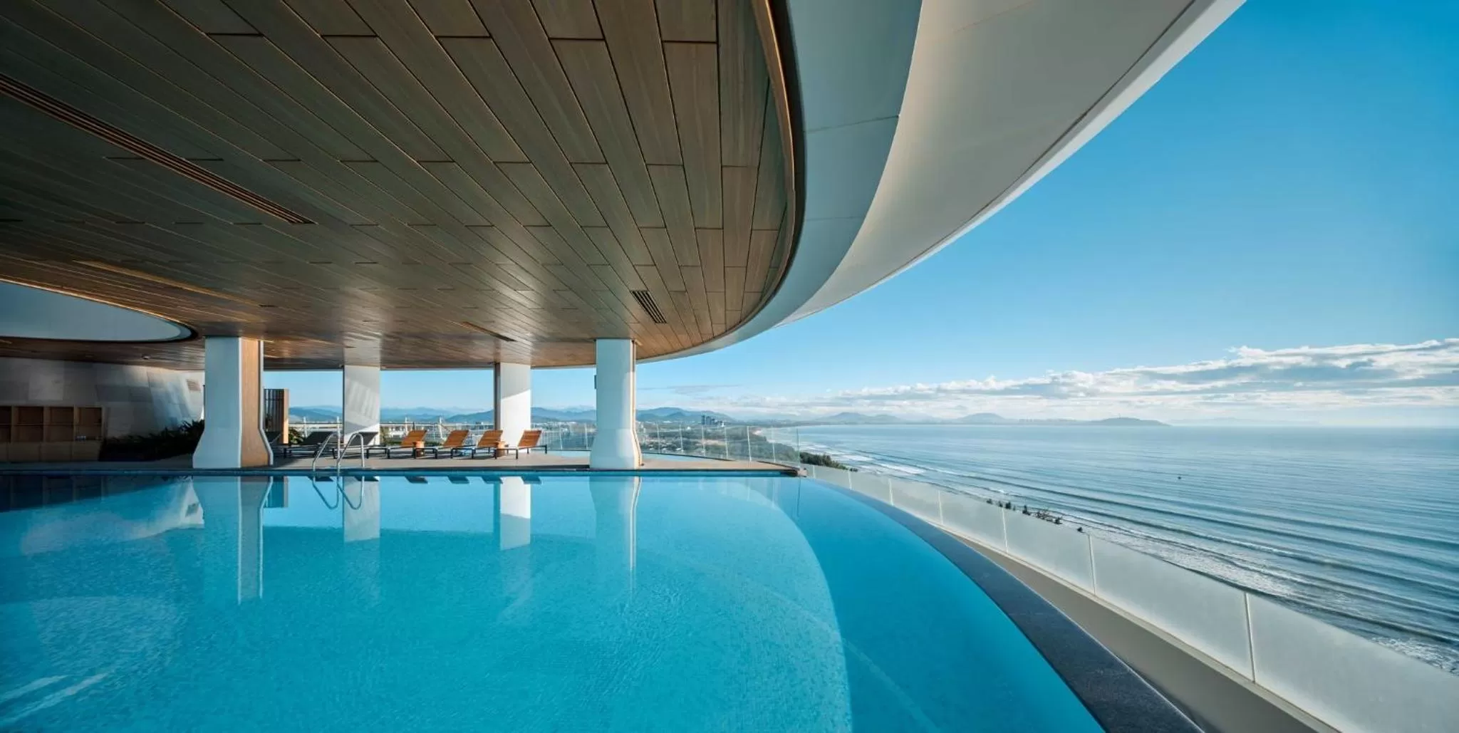 Lobby or reception in Crowne Plaza Sanya Haitang Bay Resort by IHG