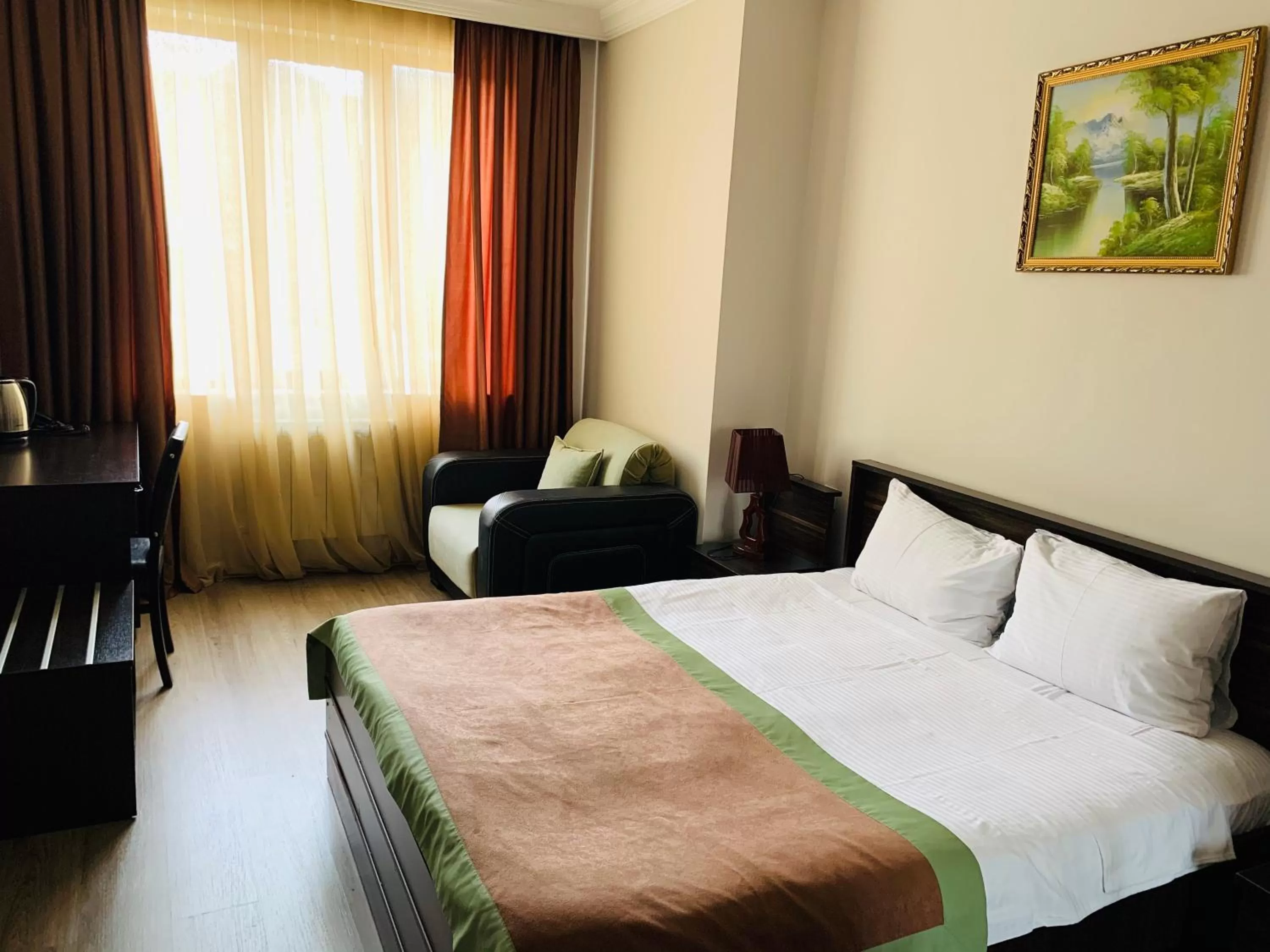 Bedroom, Bed in Hotel Brighton