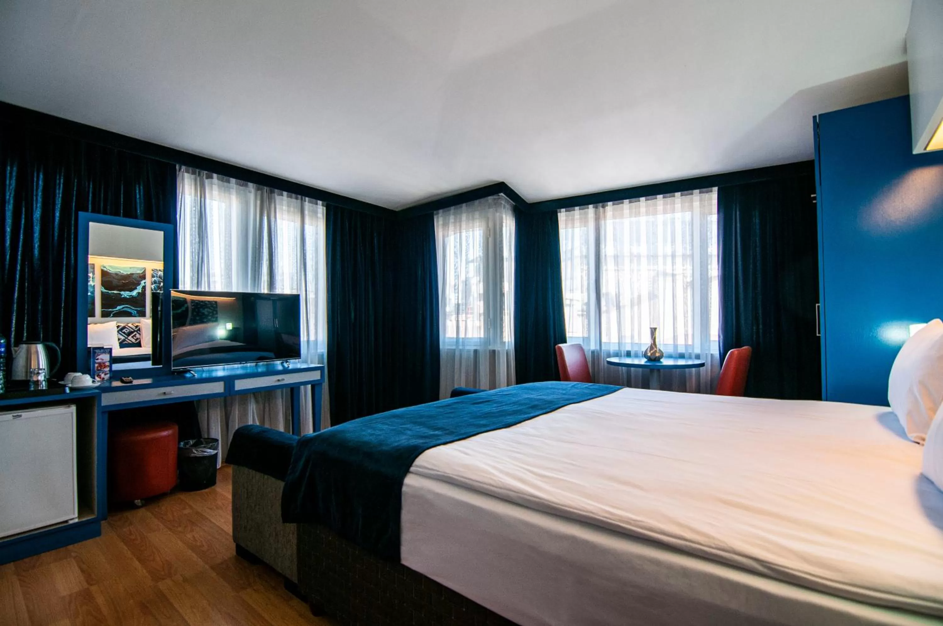 Bed in Lapis Inn Hotel & Spa ( Ex. Ambassador Hotel)