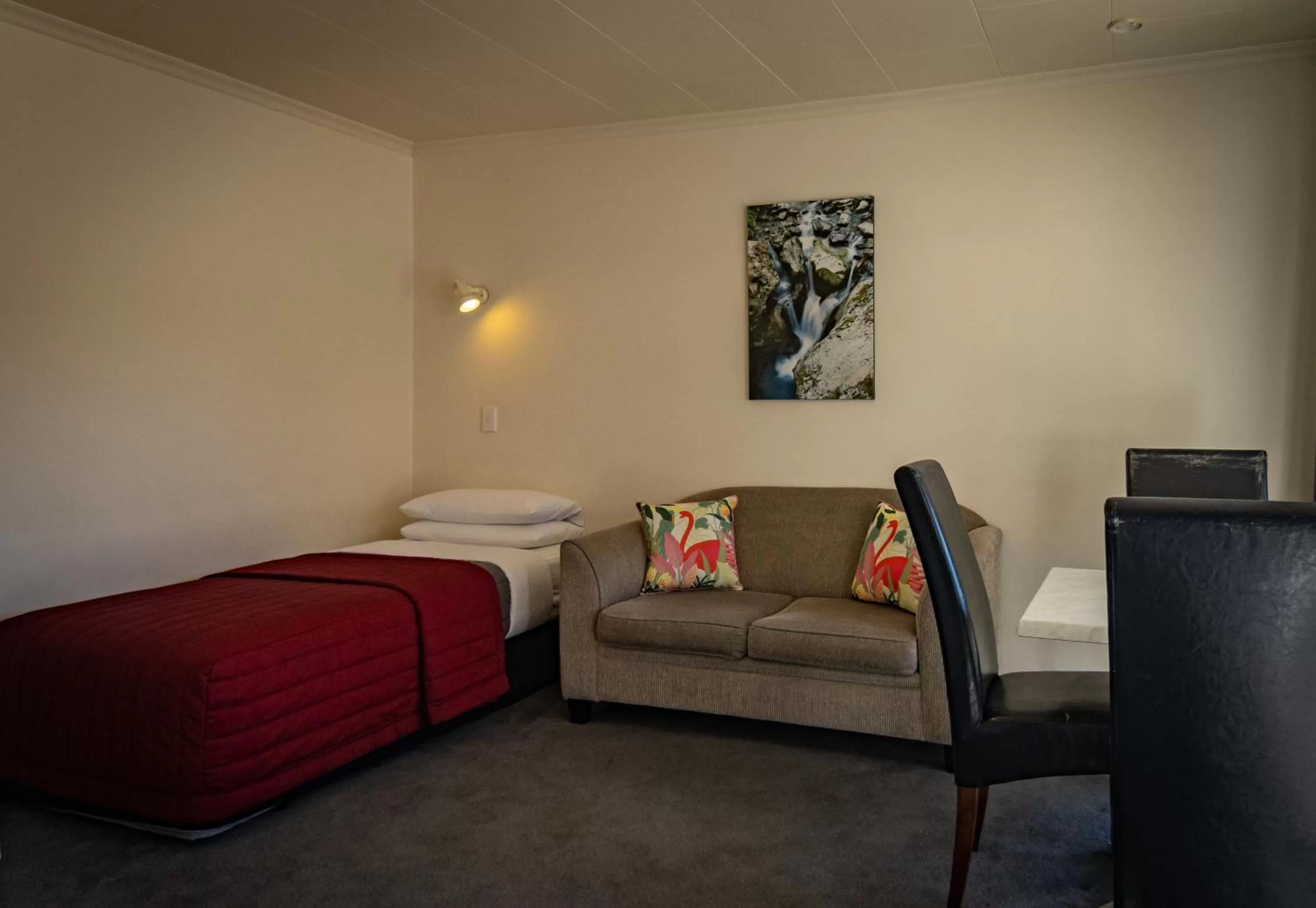 Bed in Amber Court Motel