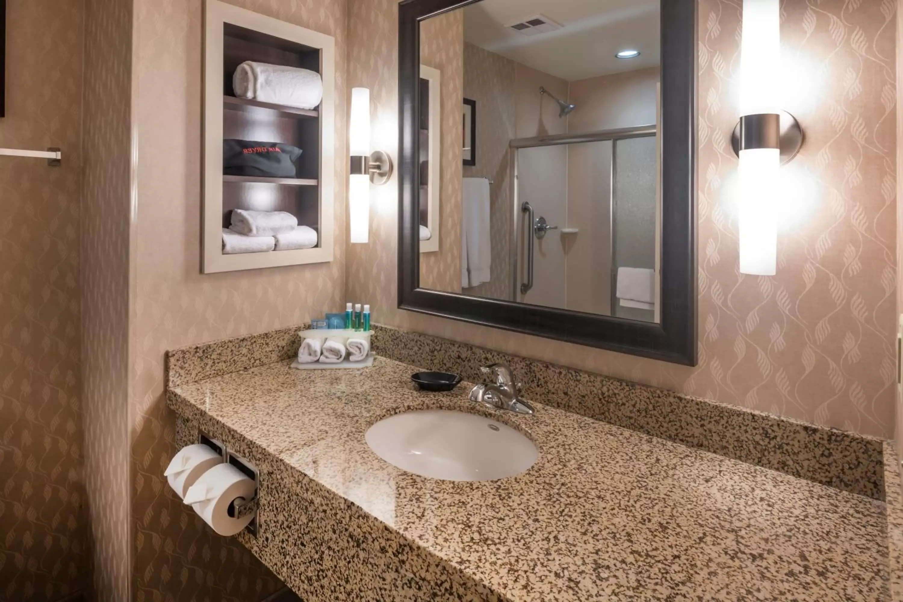 King Suite in Holiday Inn Express Hays by IHG King Suite in Holiday Inn Express Hays by IHG