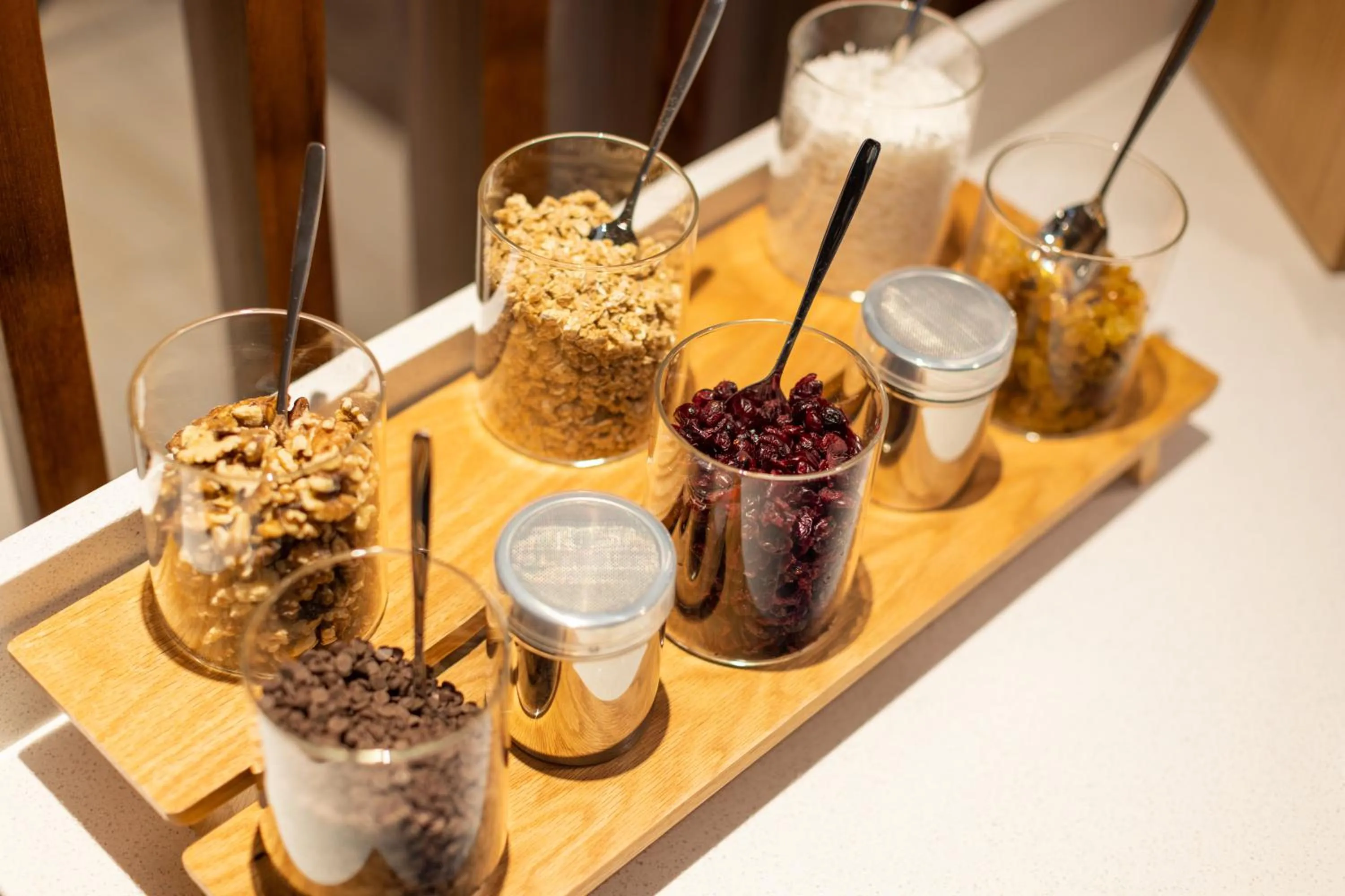 Buffet breakfast in SpringHill Suites by Marriott Tucson at The Bridges