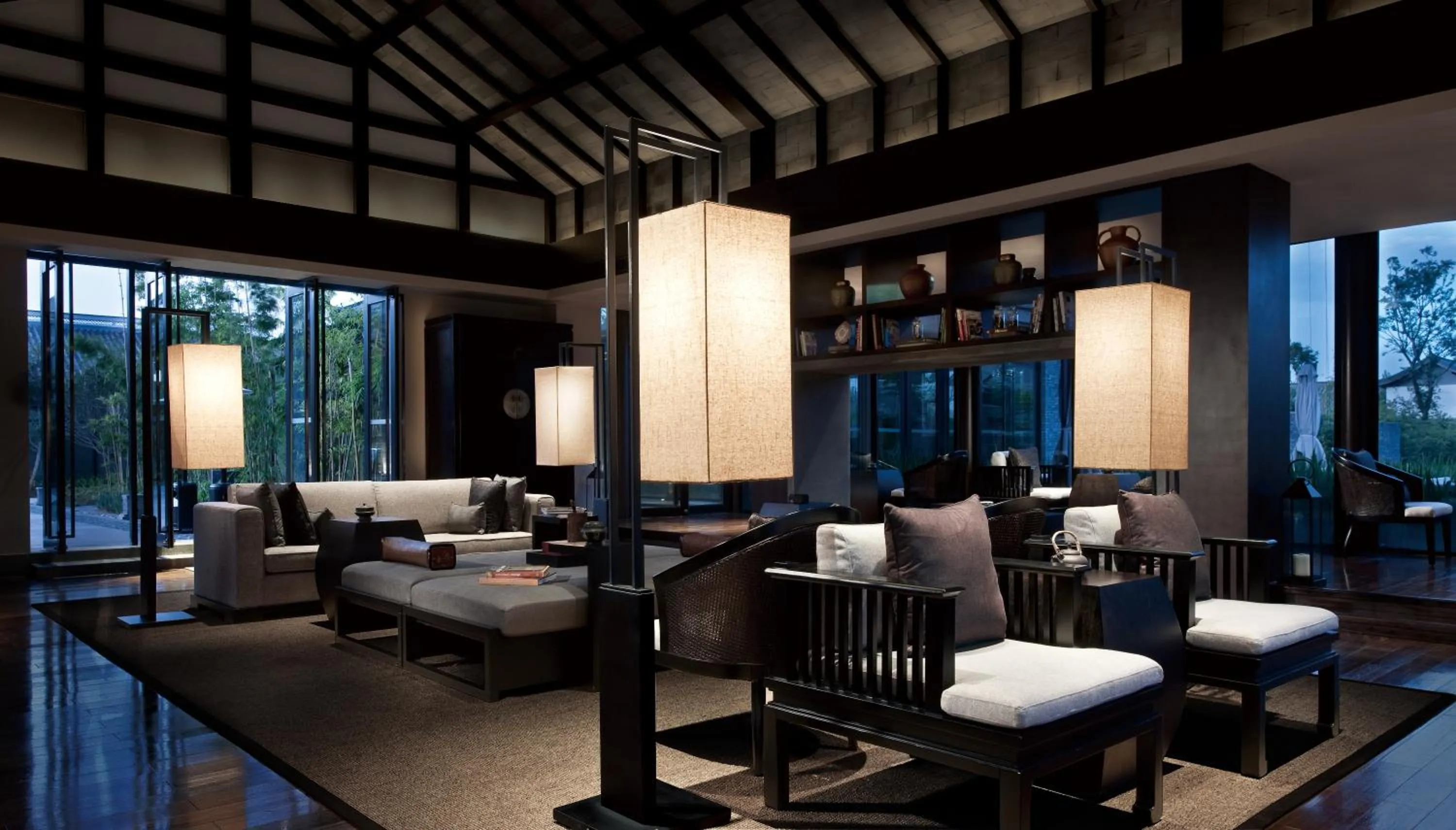 Lounge or bar in Pullman Lijiang Resort & Spa