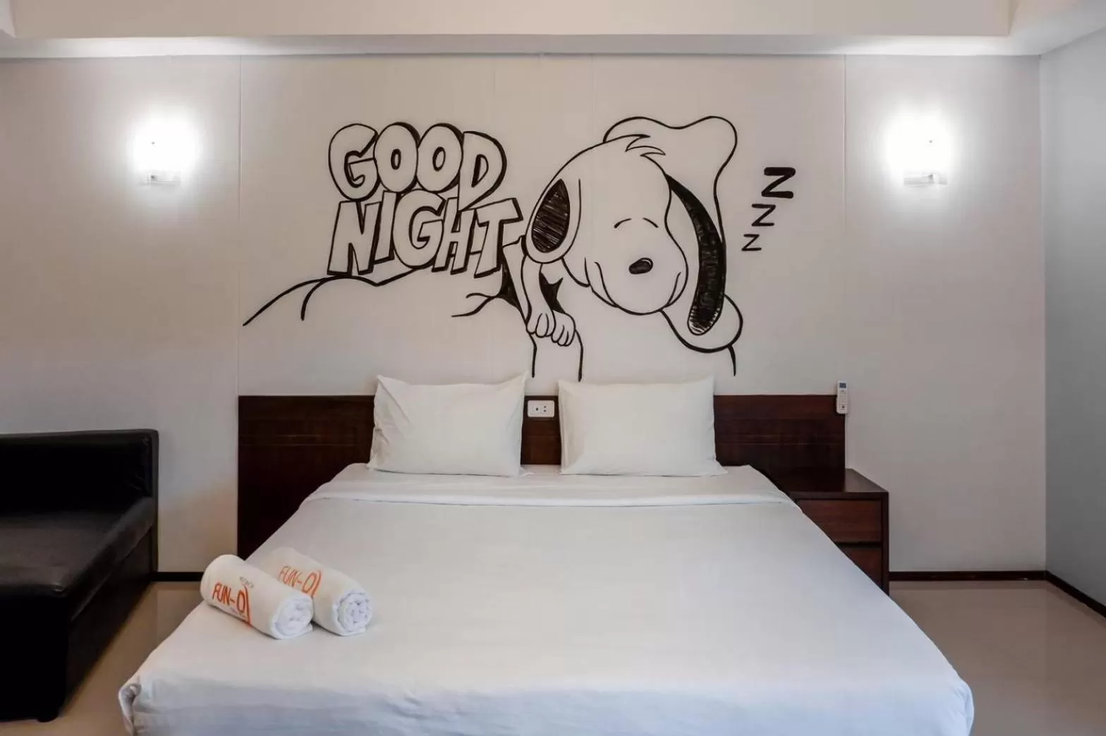 Photo of the whole room, Bed in Fun-D City View SHA Plus