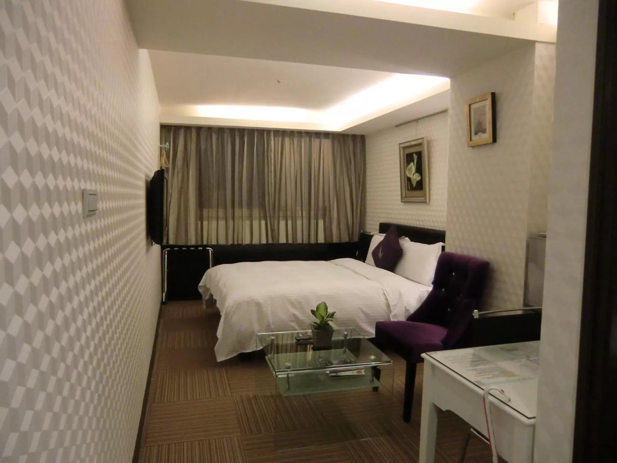 Decorative detail, Bed in 意芙旅店 Ifinn Hotel