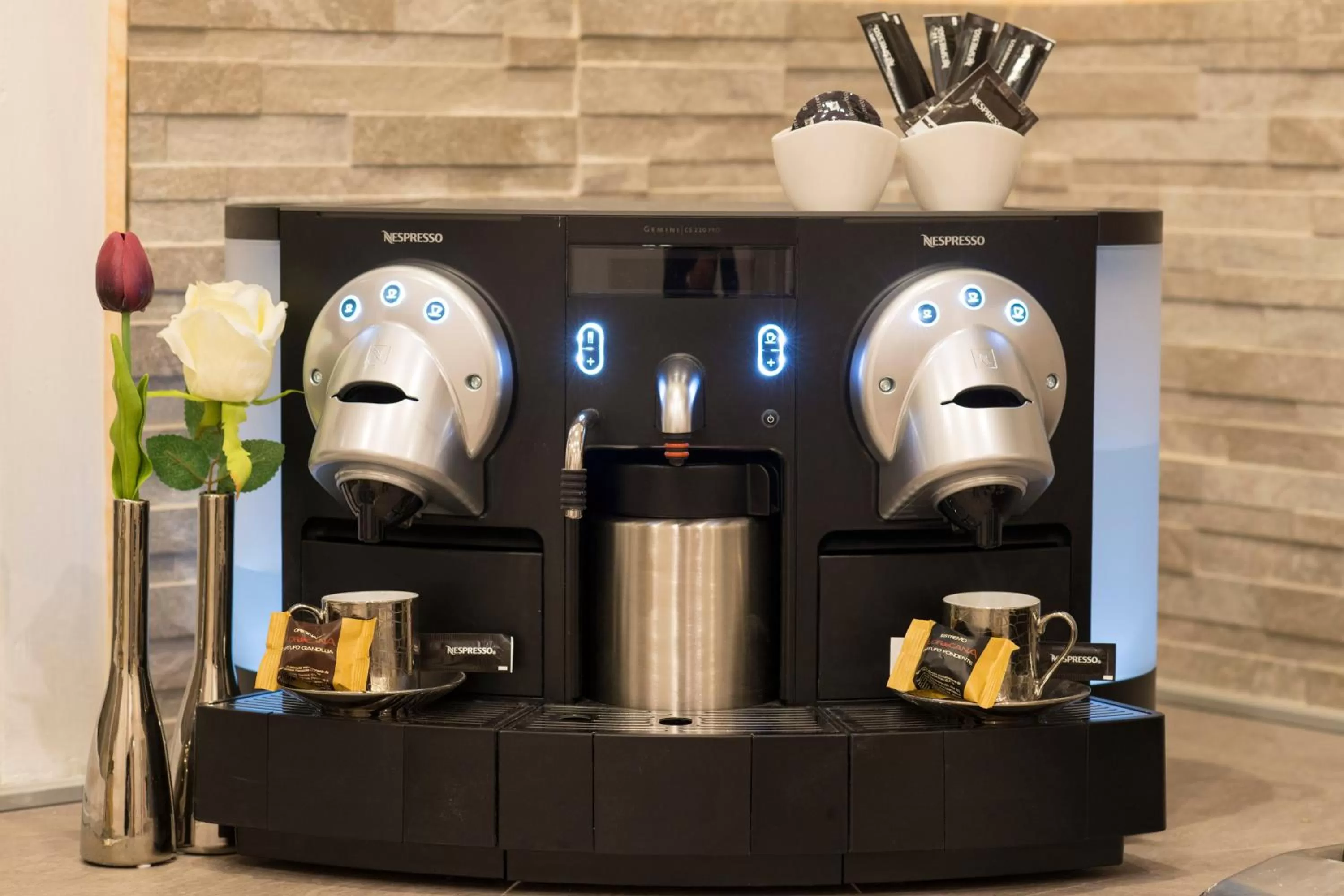 Day in Town House 62