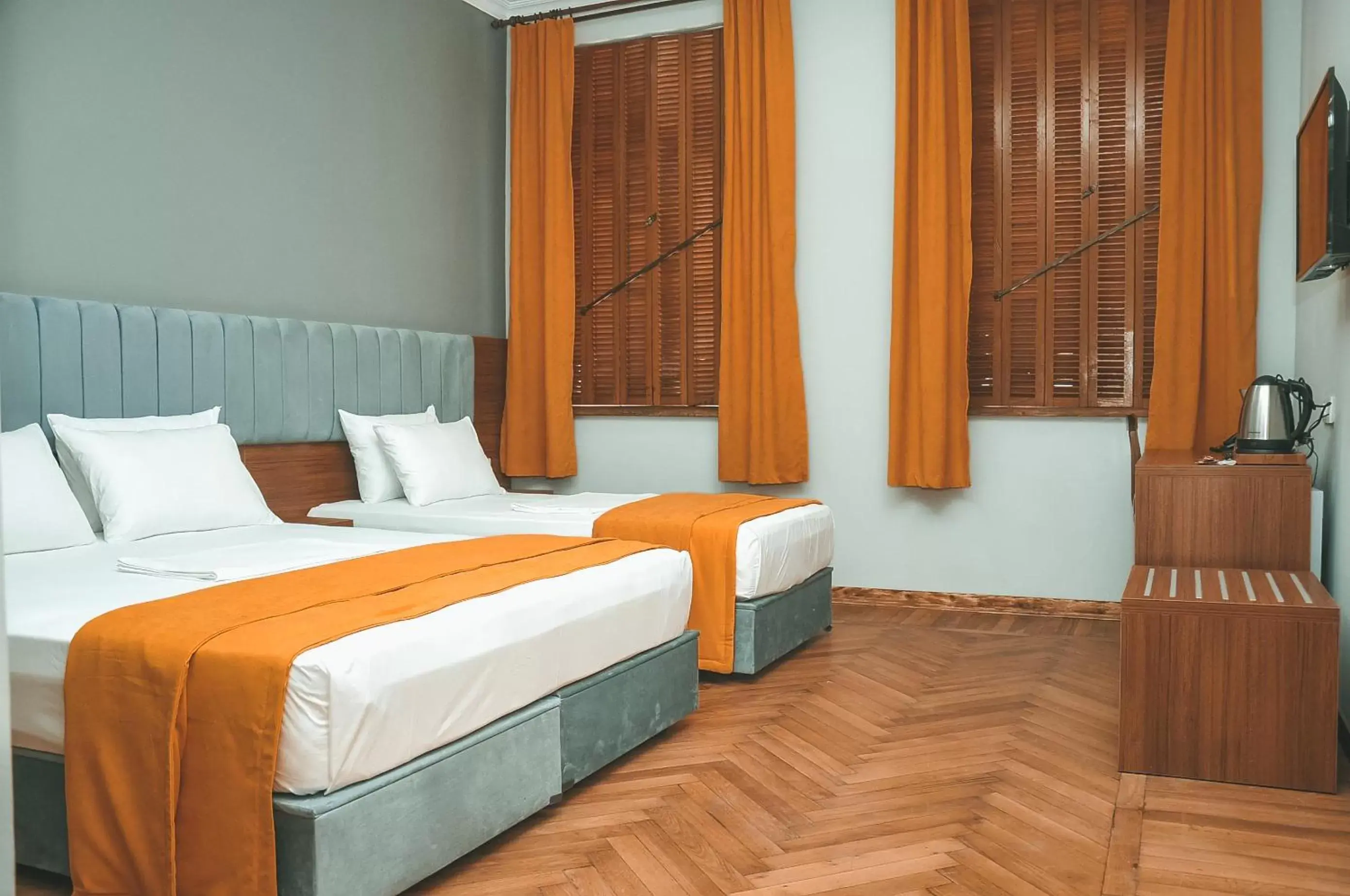 Standard Triple Room in Palm Hotel Standard Triple Room in Palm Hotel