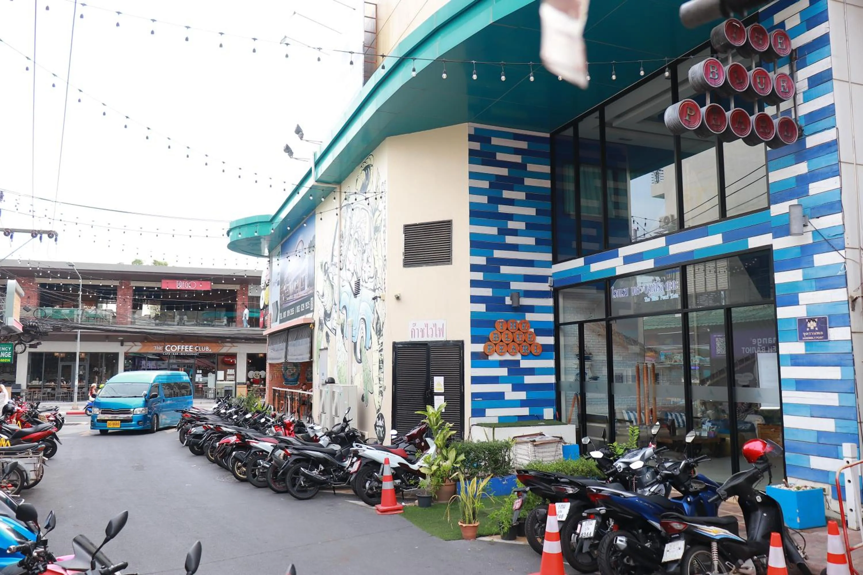 Facade/entrance in The Blue Pearl Kata Hotel