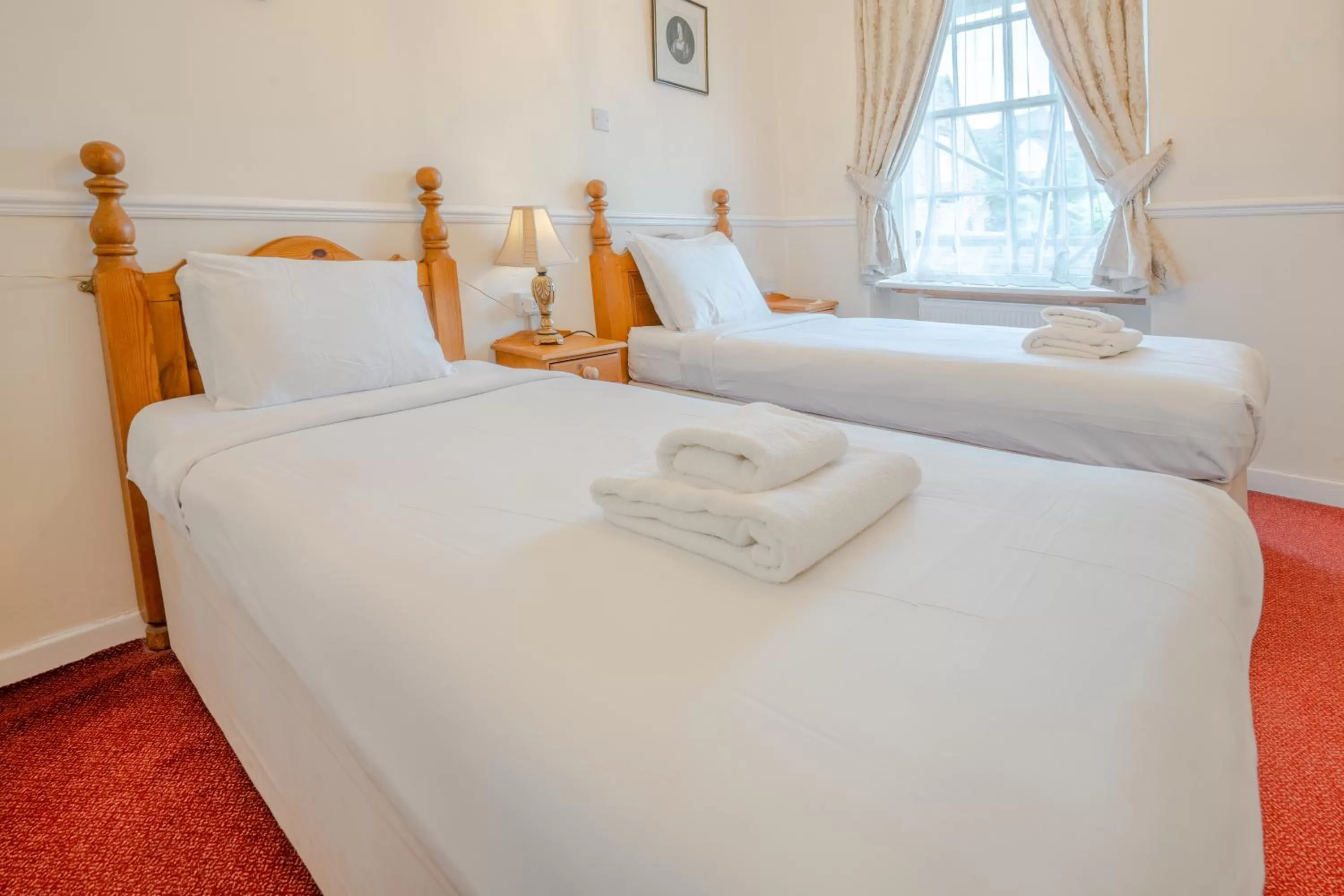 Bed in Crown Hotel Cotswold