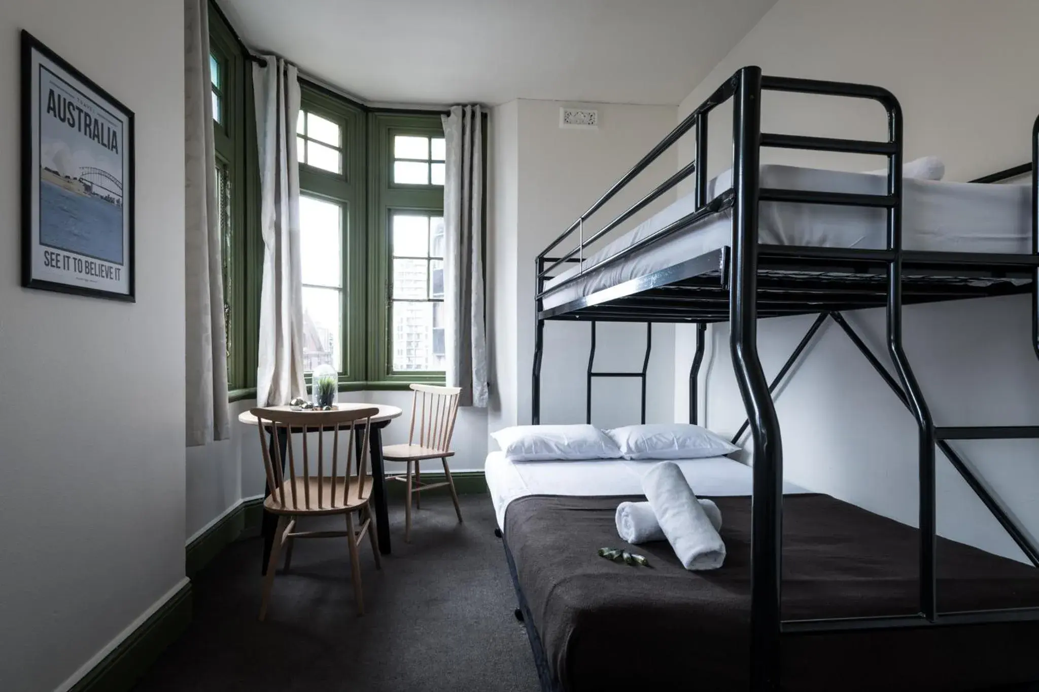 Twin Room with Shared Bathroom in Sydney Central Inn Twin Room with Shared Bathroom in Sydney Central Inn