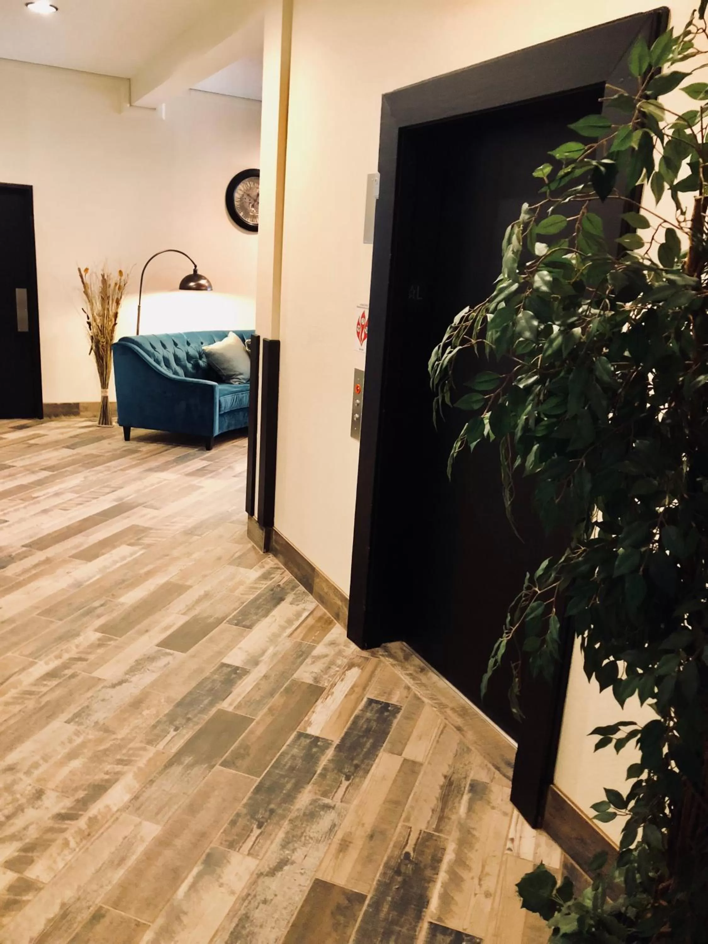 Lobby or reception, Bed in The VUE Boutique Hotel & Boathouse