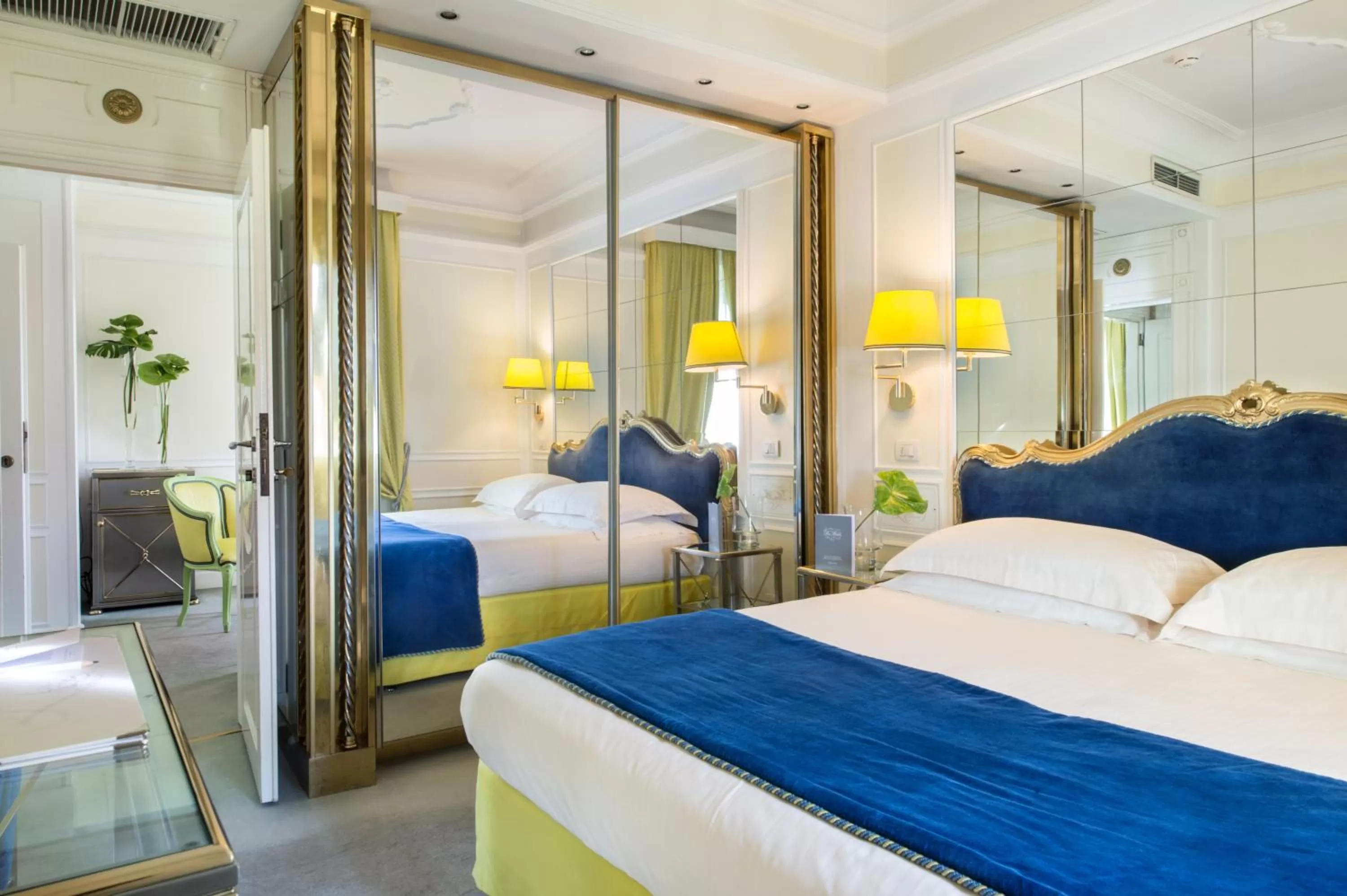 Photo of the whole room, Bed in Grand Hotel Des Bains