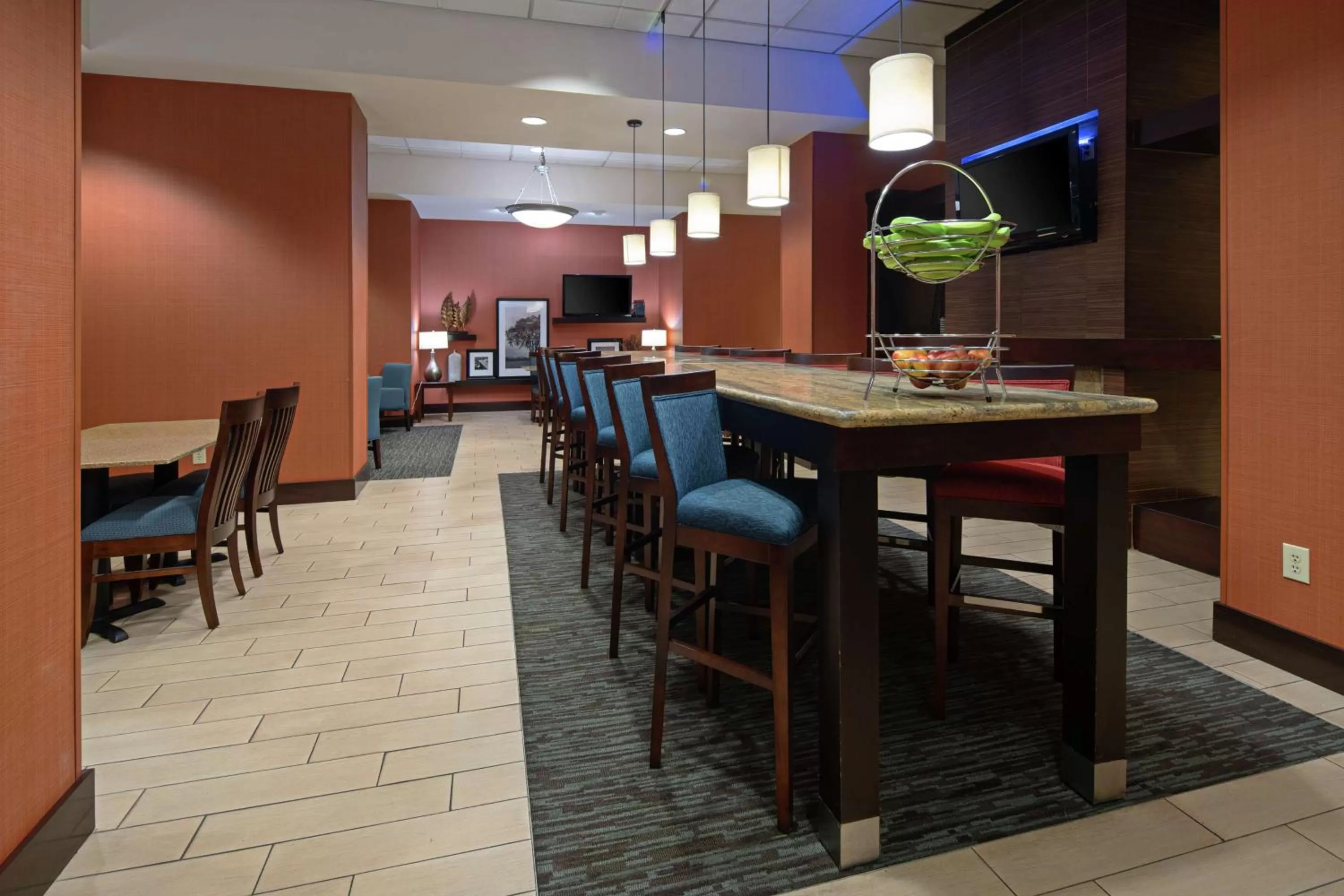 Lobby or reception in Hampton Inn & Suites Bremerton