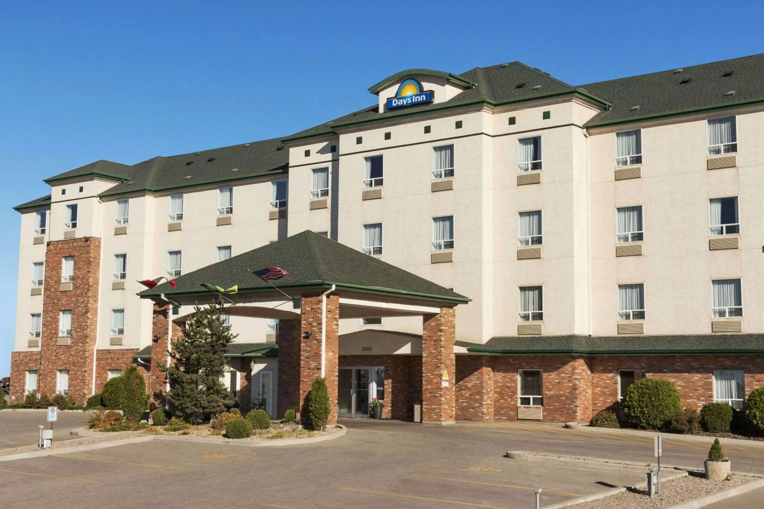 Property building in Days Inn by Wyndham Saskatoon