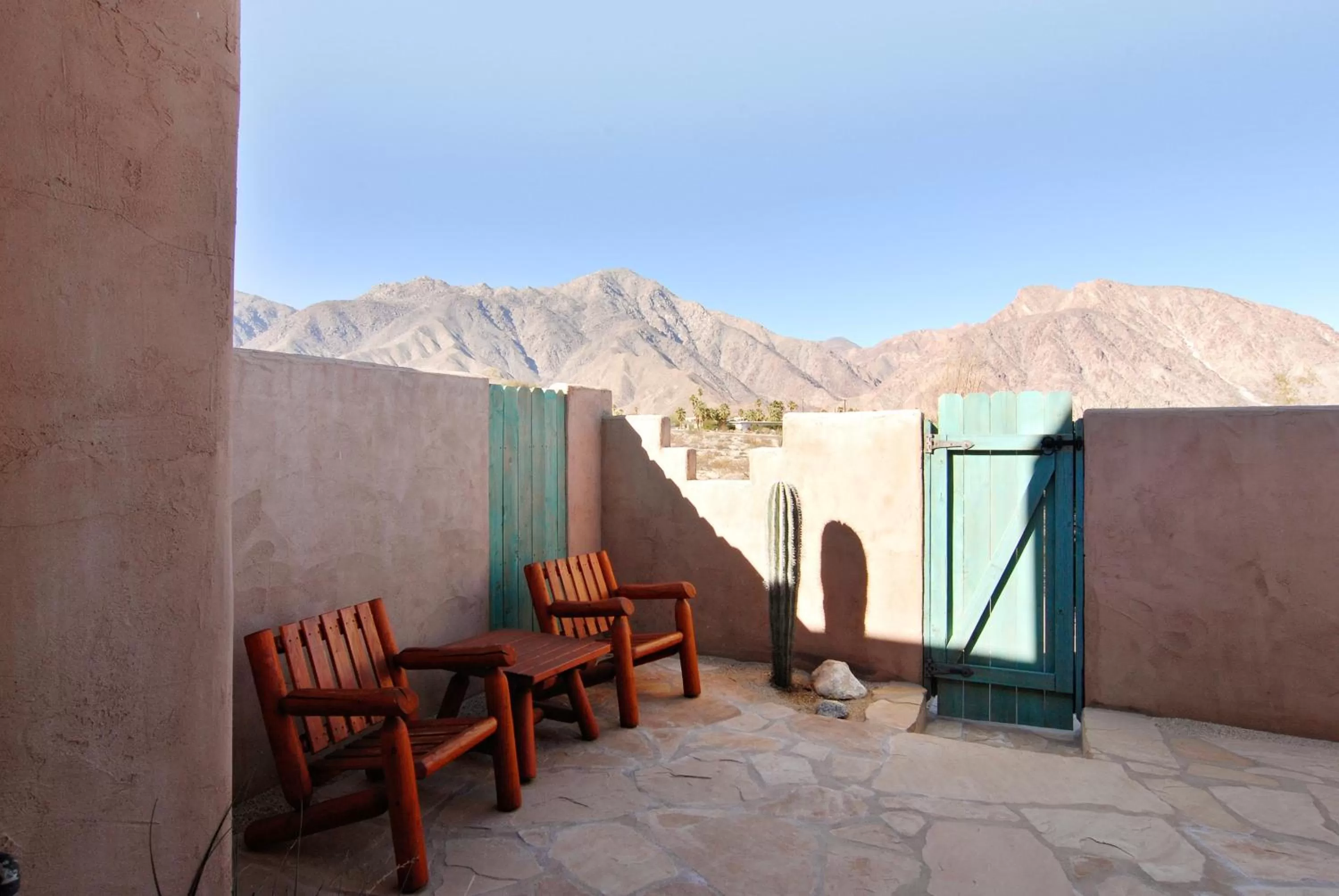 Deluxe King Room with Jacuzzi  in Borrego Valley Inn