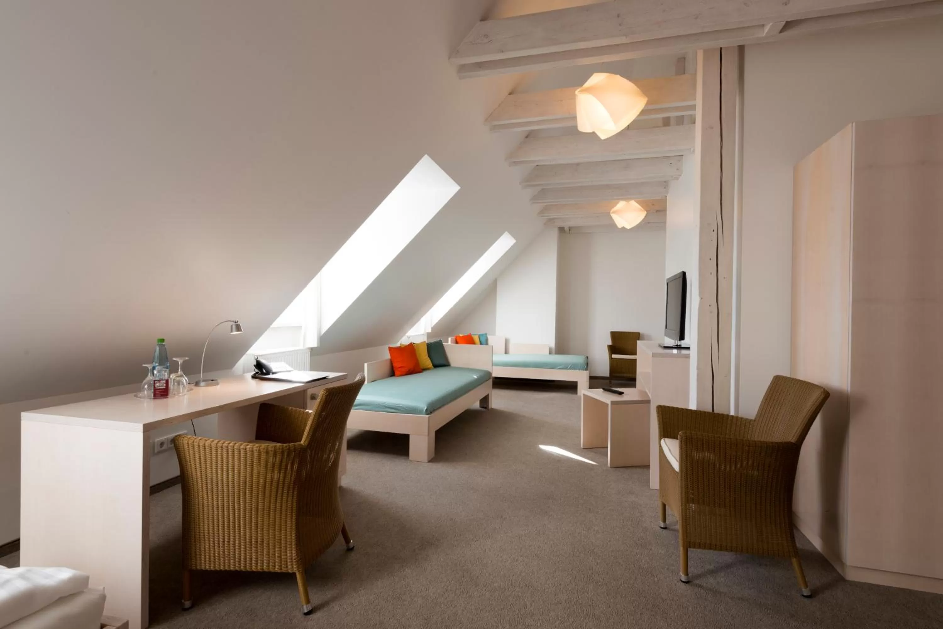 Photo of the whole room, Bed in Hotel Gasthof Zum Storch