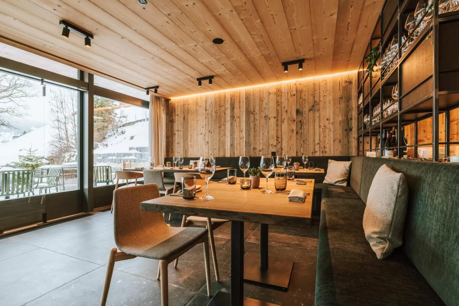 Restaurant/places to eat in Hotel Fiescherblick