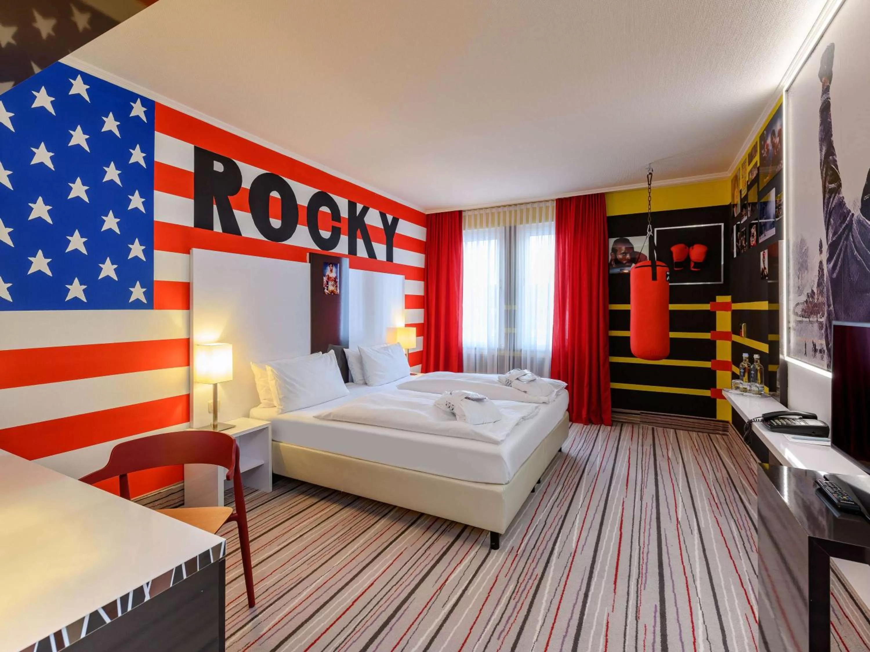 Other, Bed in Mercure Hotel Wiesbaden City