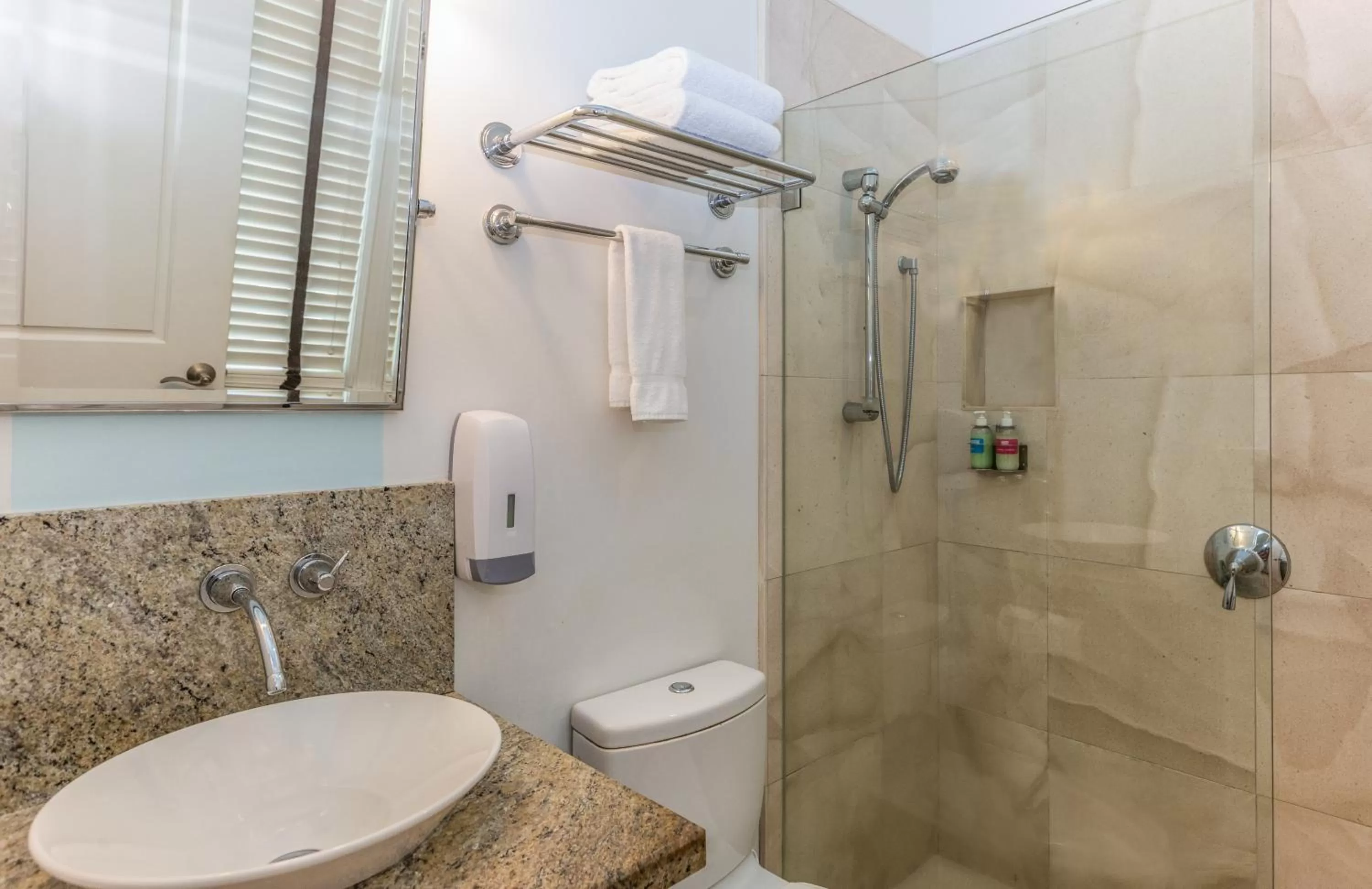 Bathroom in Nyah - Adult Exclusive