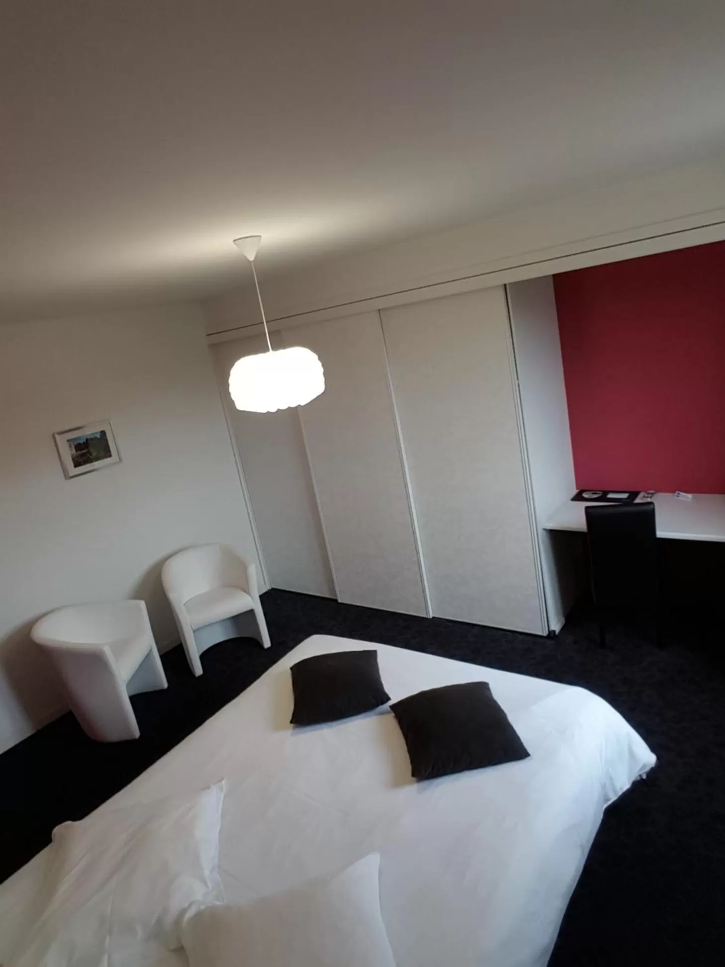 Bedroom, Bed in Hôtel Restaurant de l'Ecu