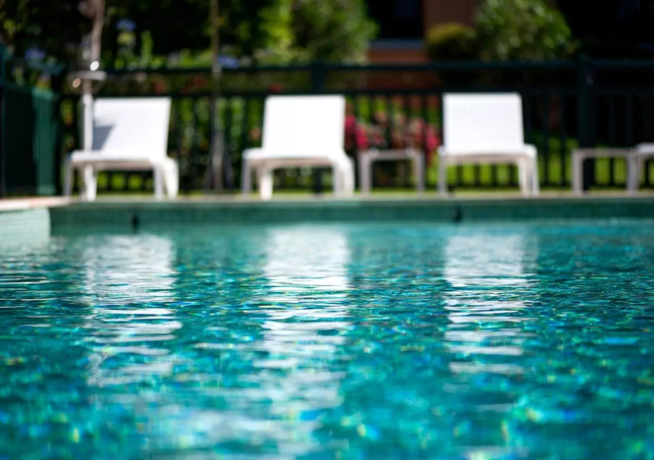 Swimming pool in Hôtel Les Frères Ibarboure