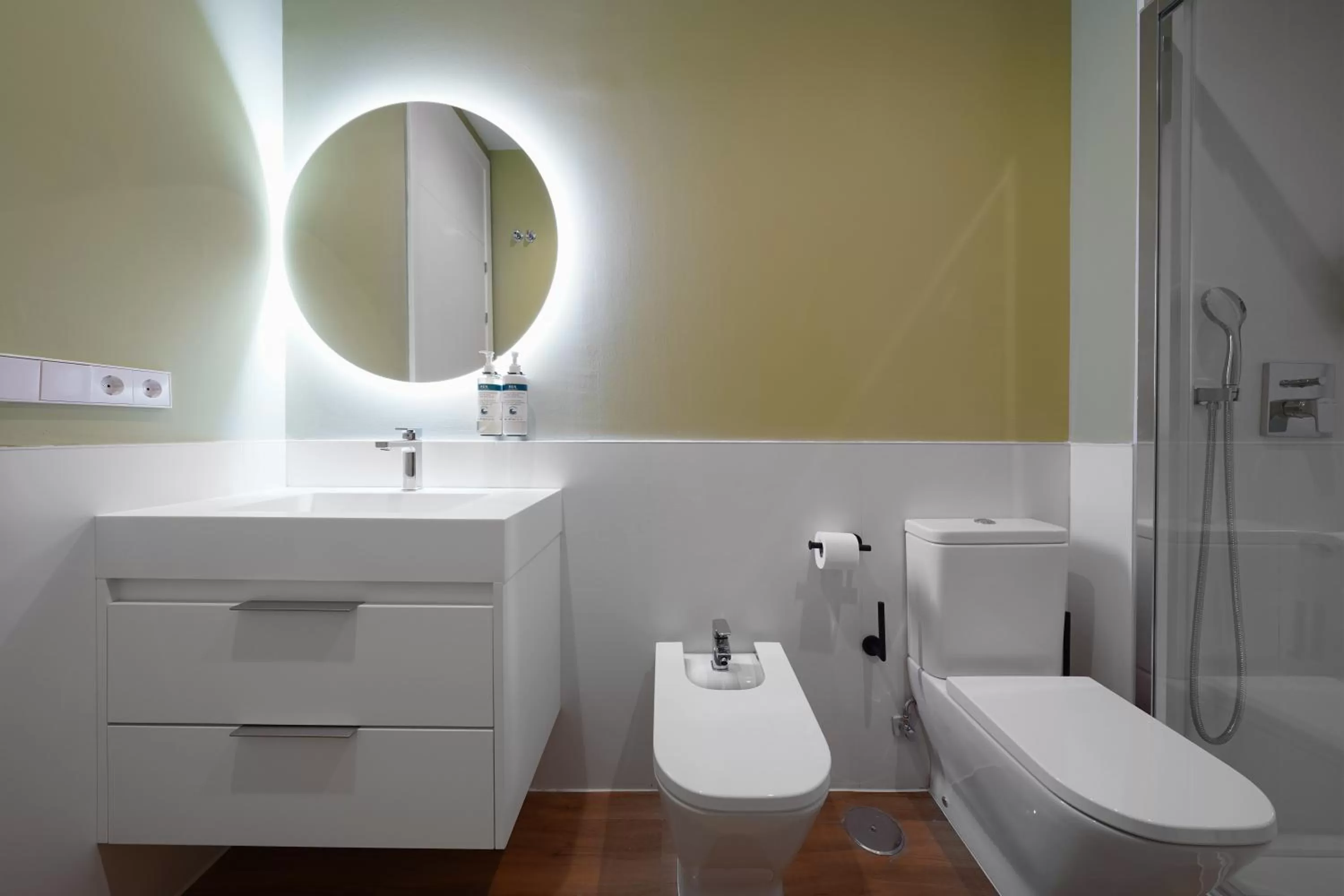 Bathroom in Numa Seville Prestigio