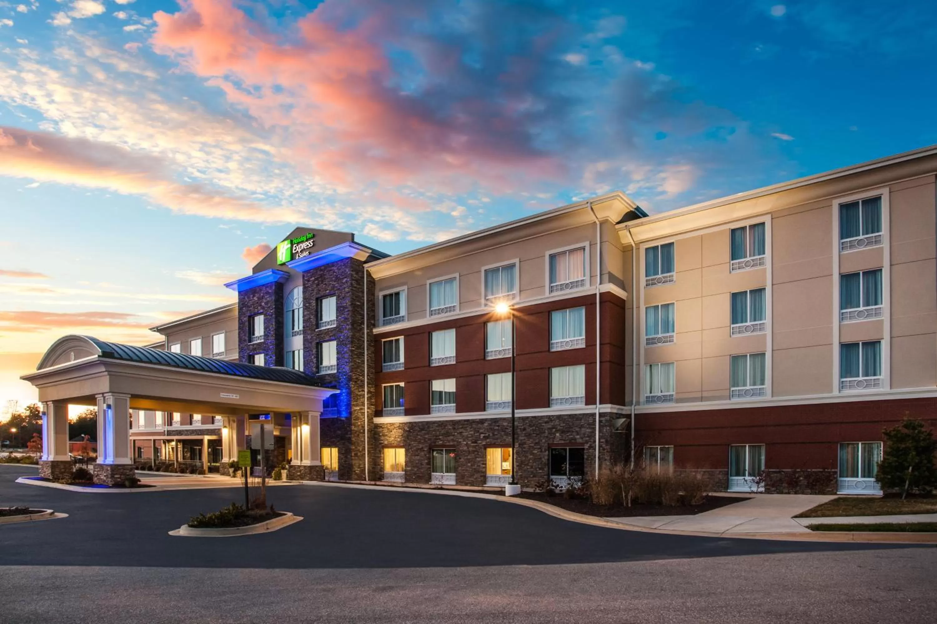 Property building in Holiday Inn Express & Suites Lexington Park California by IHG