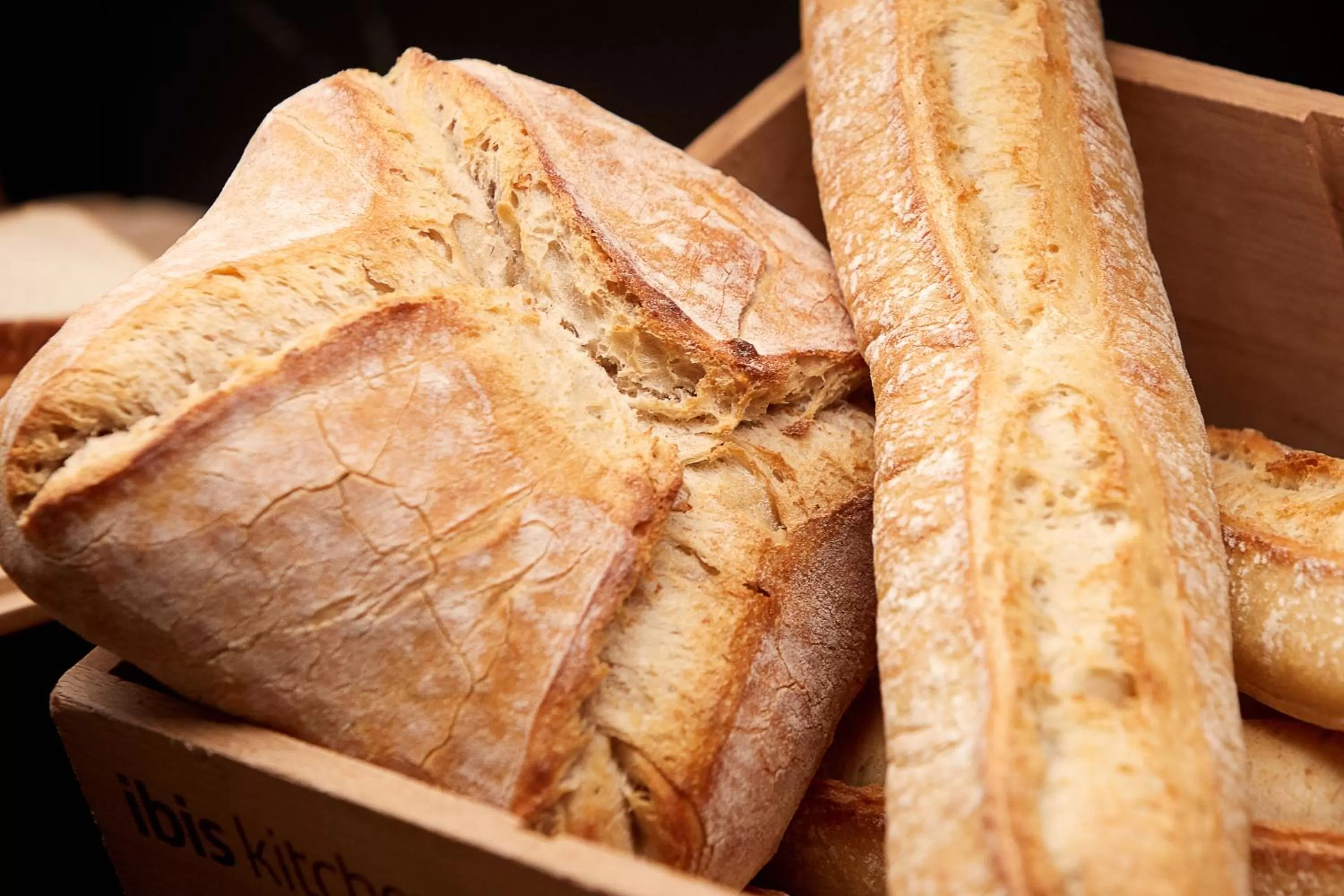 Buffet breakfast in ibis Auxerre Centre