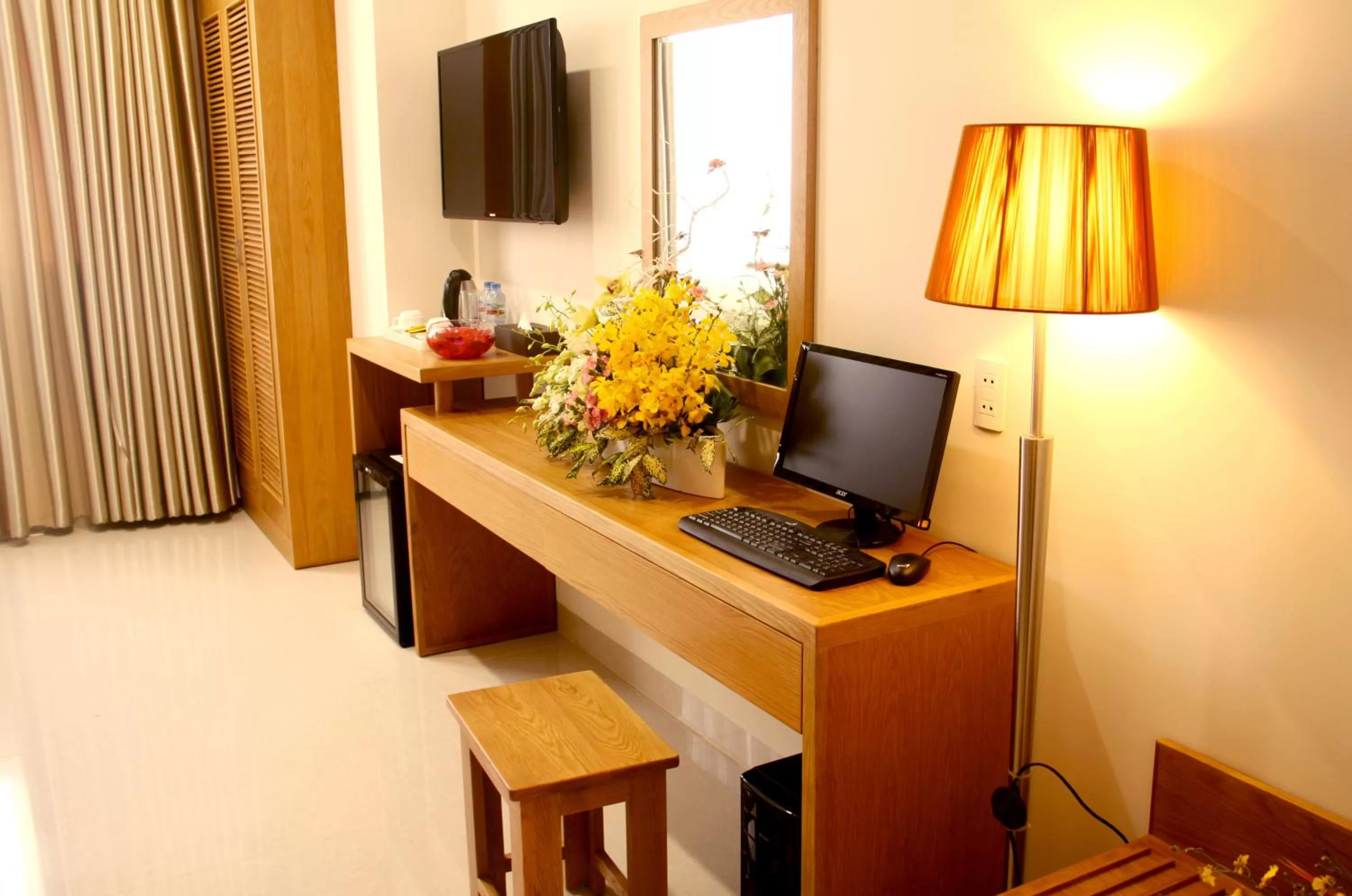 TV and multimedia in Gia Vien Hotel